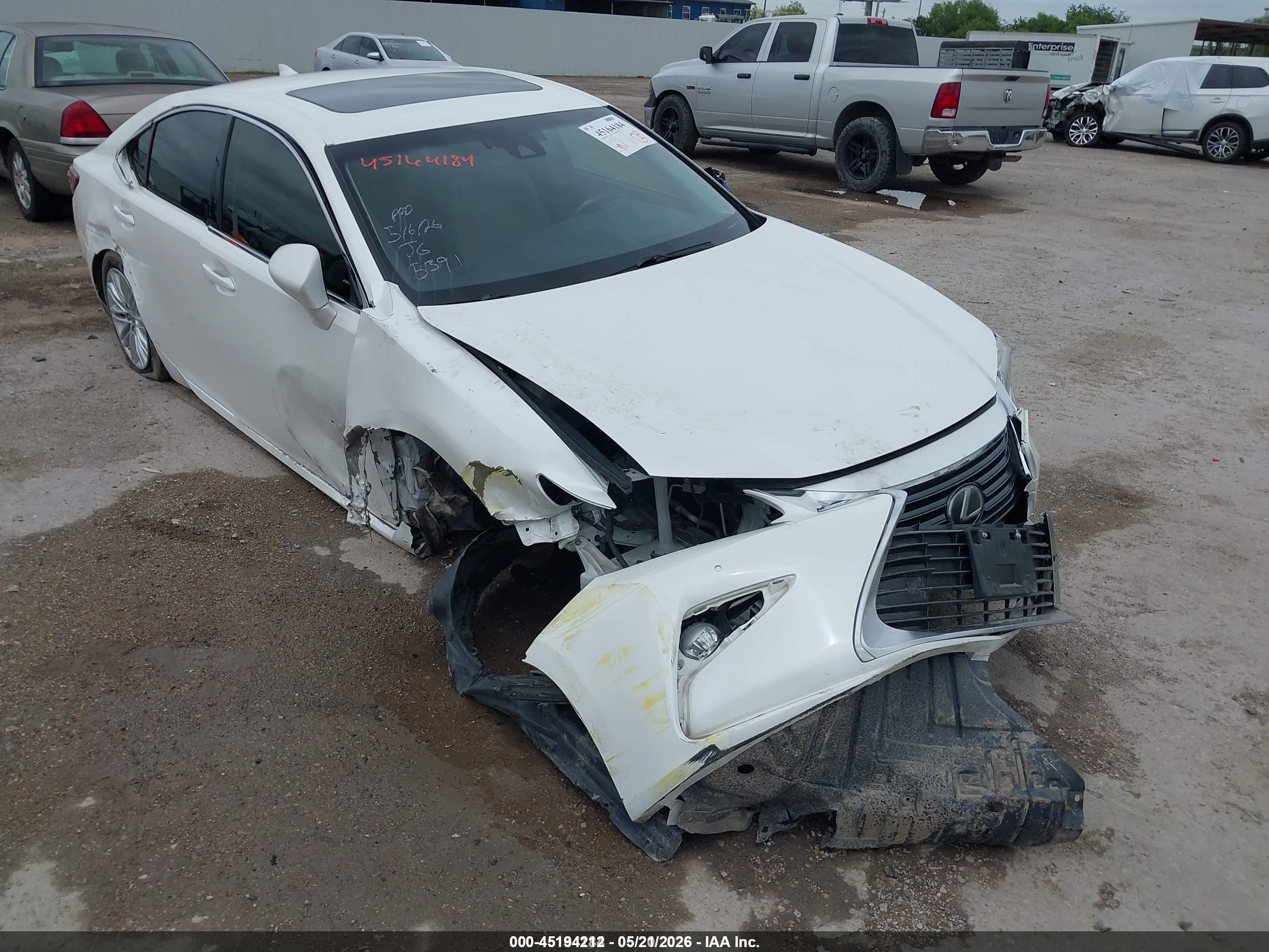 2017 Lexus Es 350   Белый vin: JTHBK1GG6H2255391