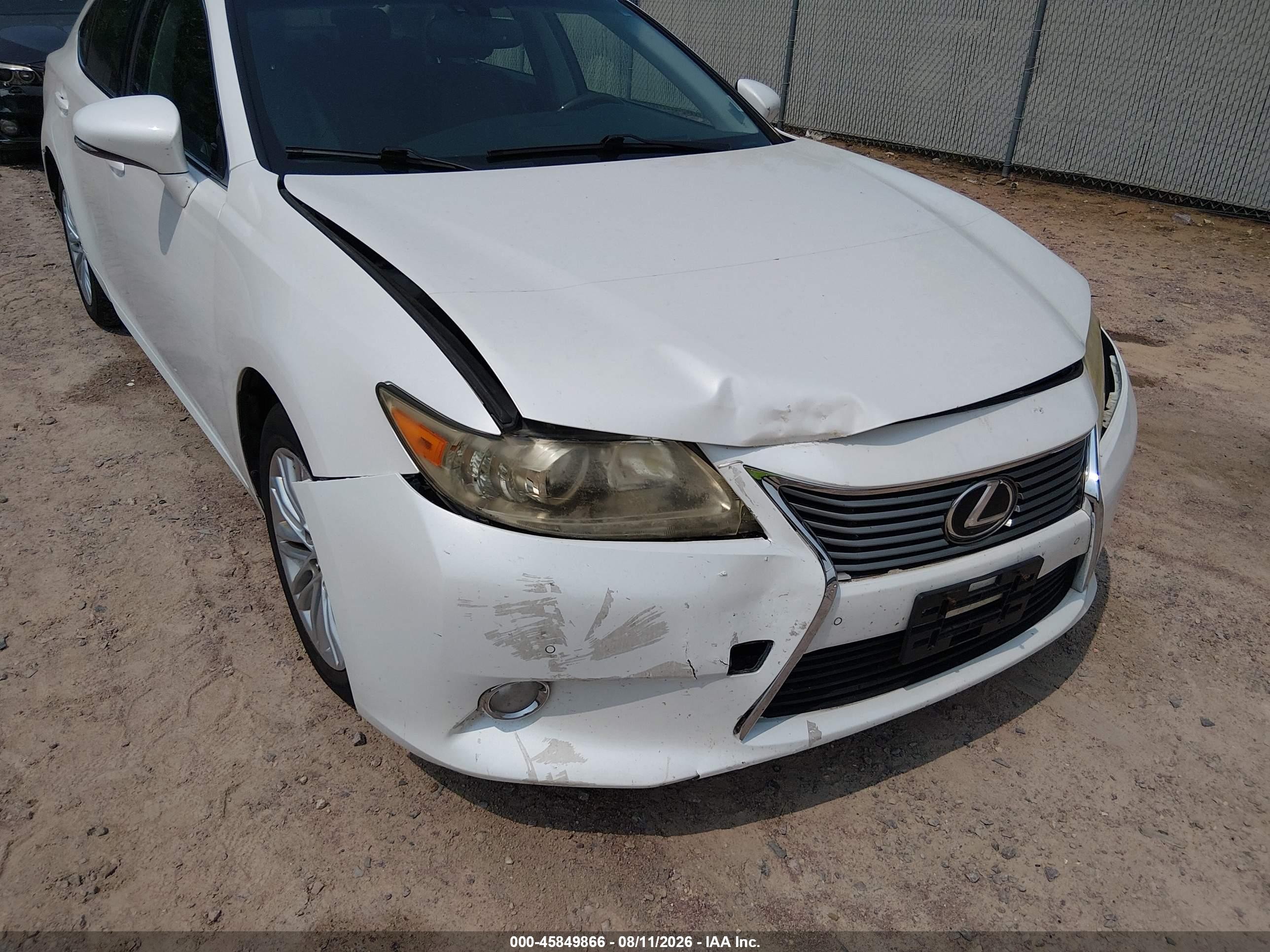 2013 Lexus Es 350   White vin: JTHBK1GG7D2063195