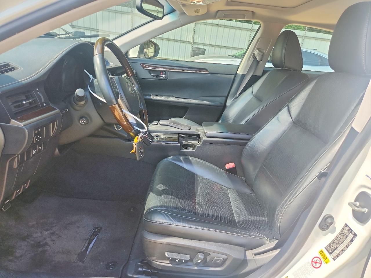 2013 Lexus Es 350 White vin: JTHBK1GG7D2072270