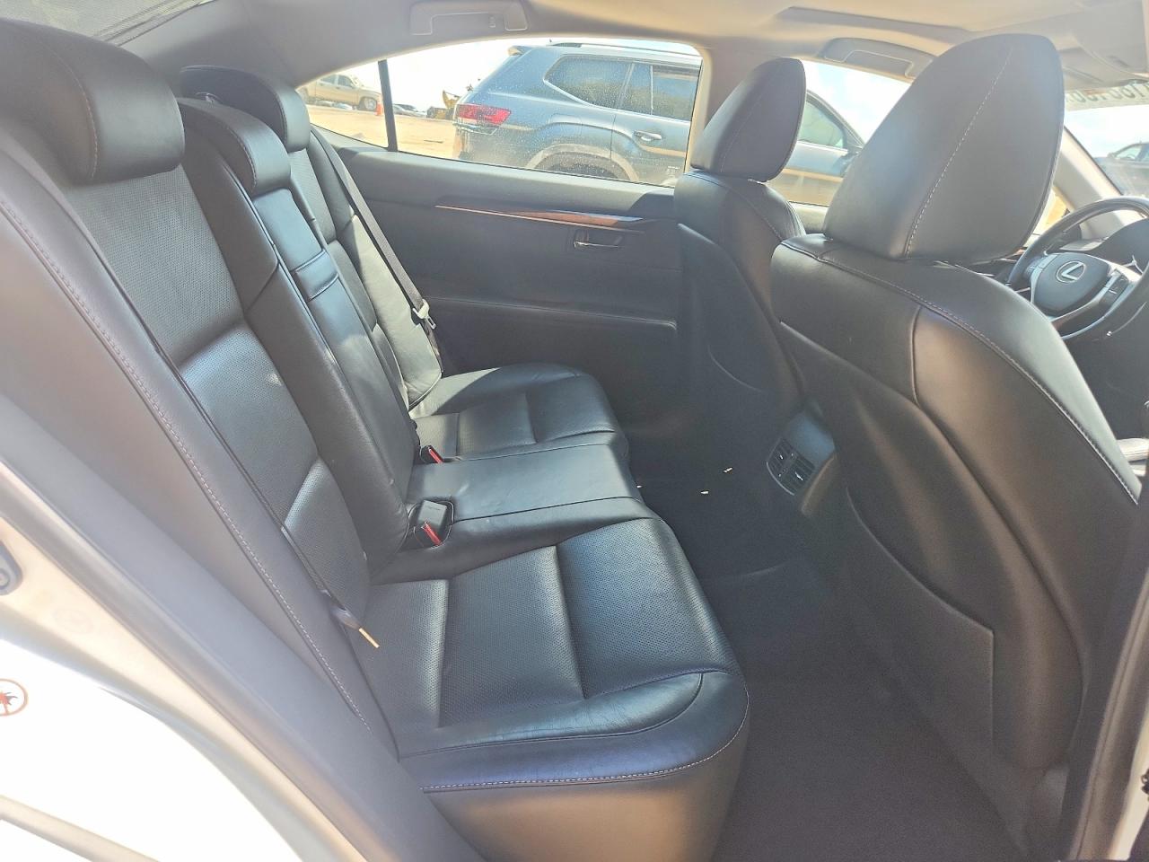 2013 Lexus Es 350 White vin: JTHBK1GG7D2072270