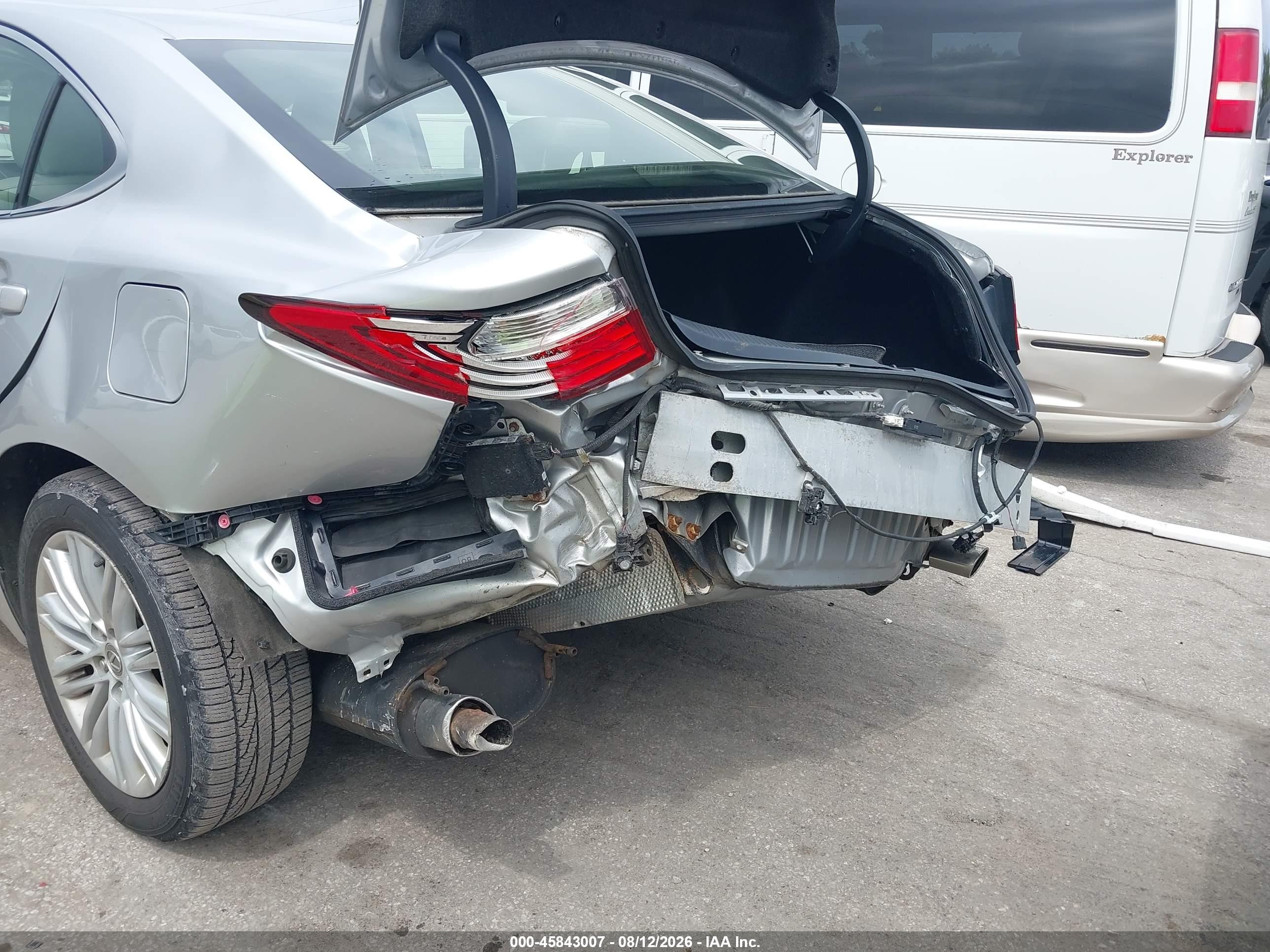 2014 Lexus Es 350   Silver vin: JTHBK1GG7E2090723