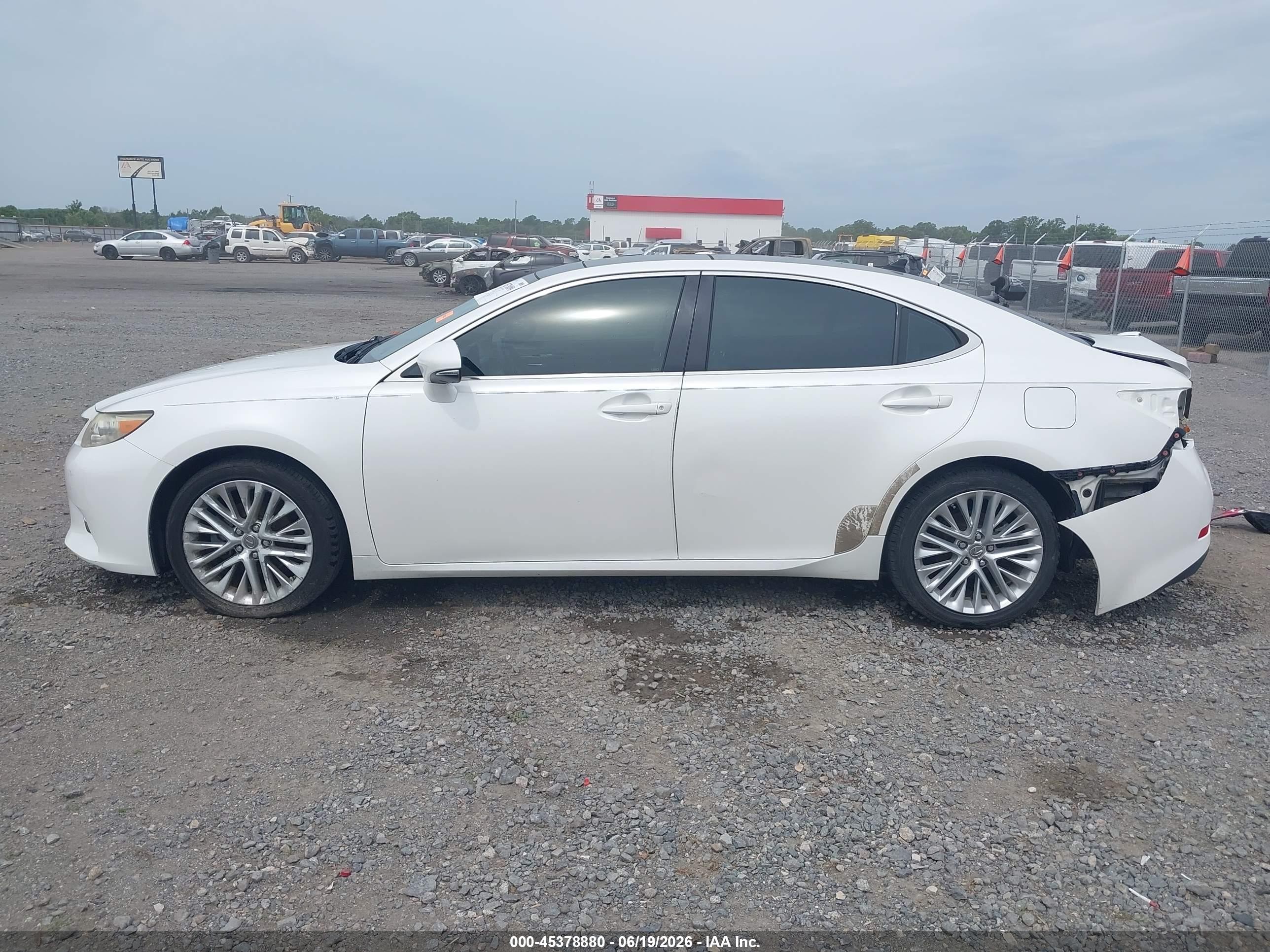 2014 Lexus Es 350   White vin: JTHBK1GG7E2116513