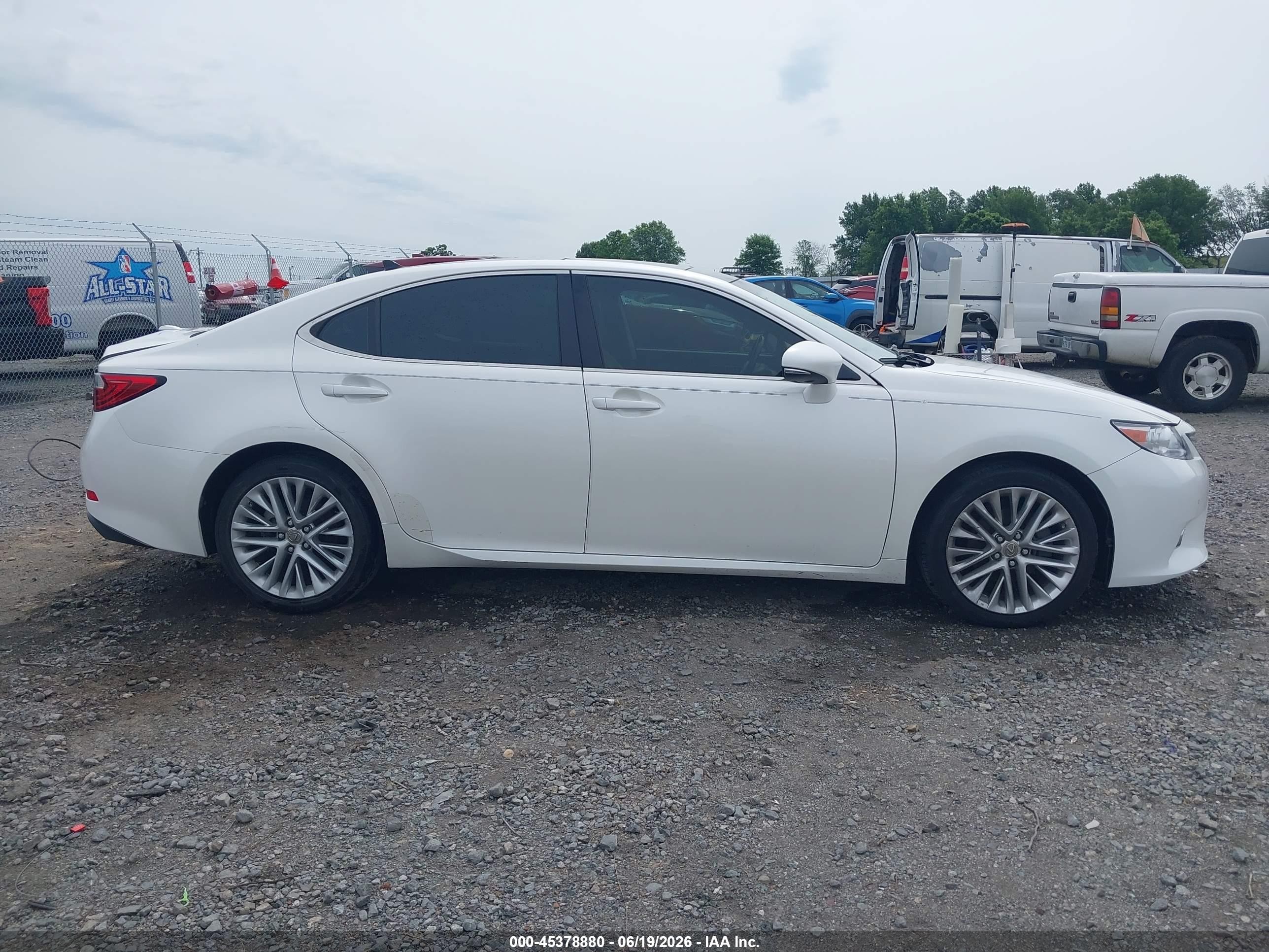 2014 Lexus Es 350   White vin: JTHBK1GG7E2116513
