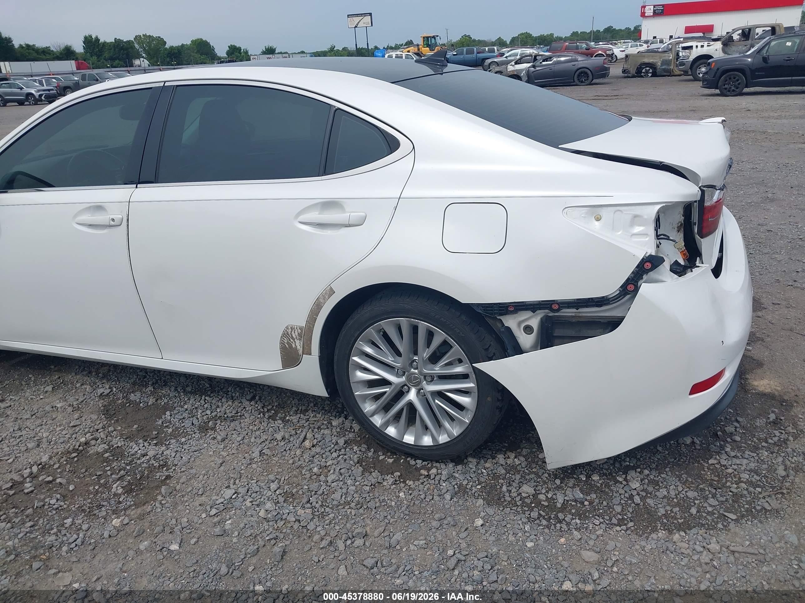 2014 Lexus Es 350   White vin: JTHBK1GG7E2116513