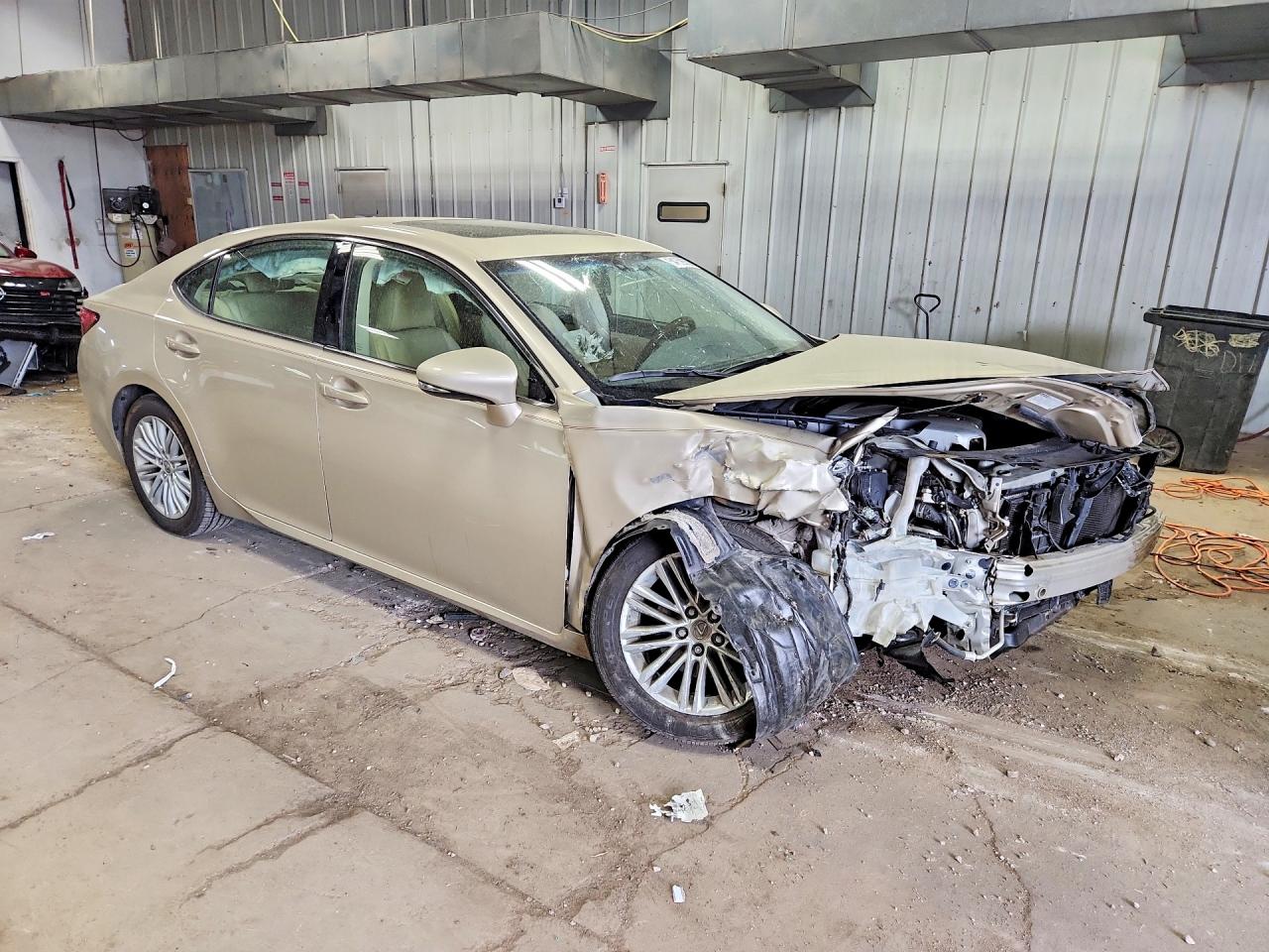 2014 Lexus Es 350 Beige vin: JTHBK1GG7E2129973