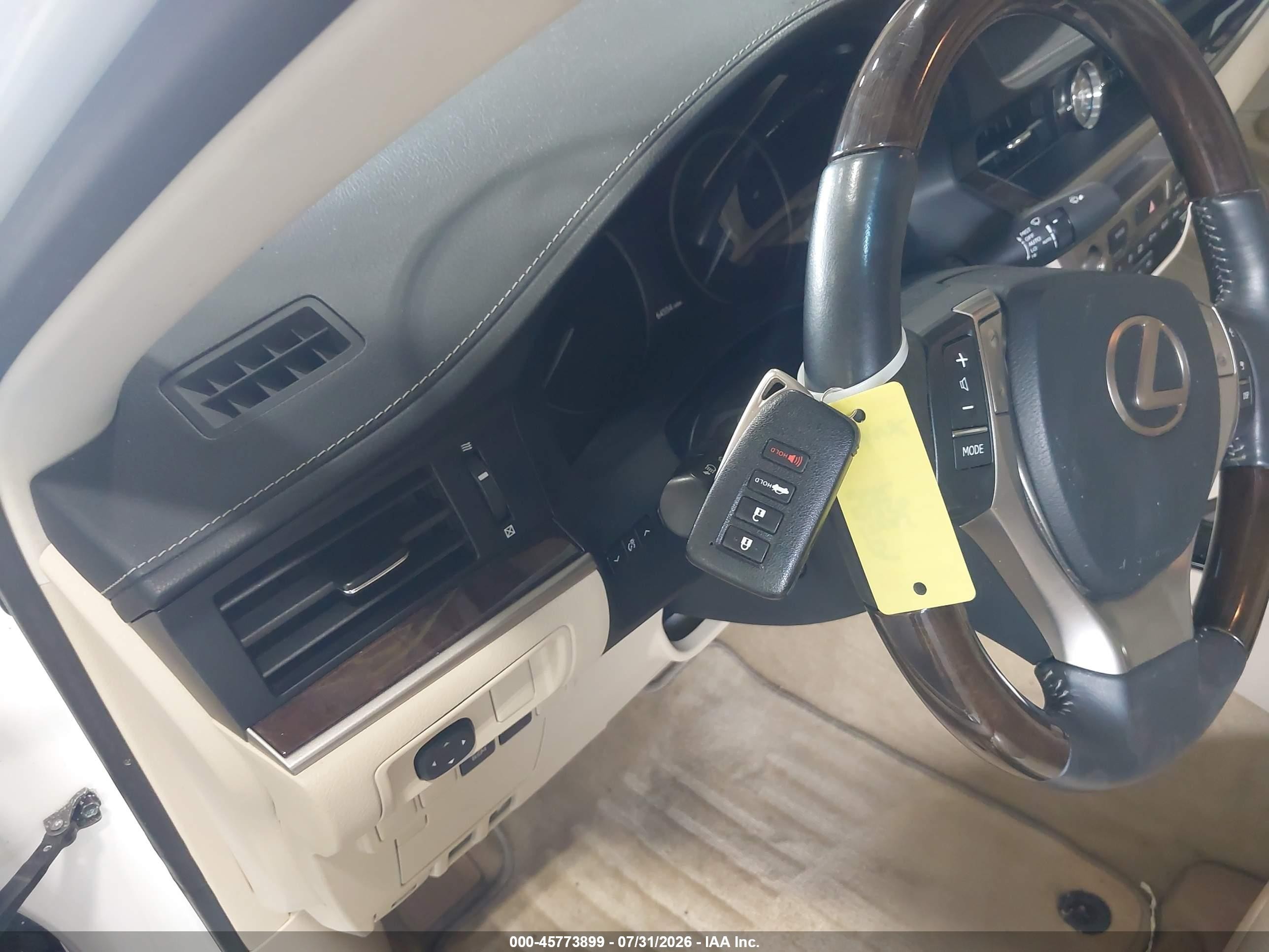 2015 Lexus Es 350   Белый vin: JTHBK1GG7F2153871