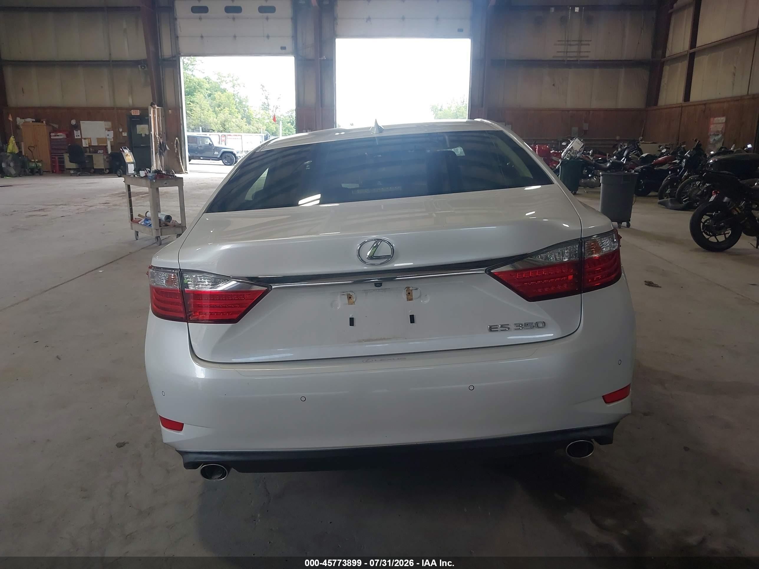 2015 Lexus Es 350   Белый vin: JTHBK1GG7F2153871