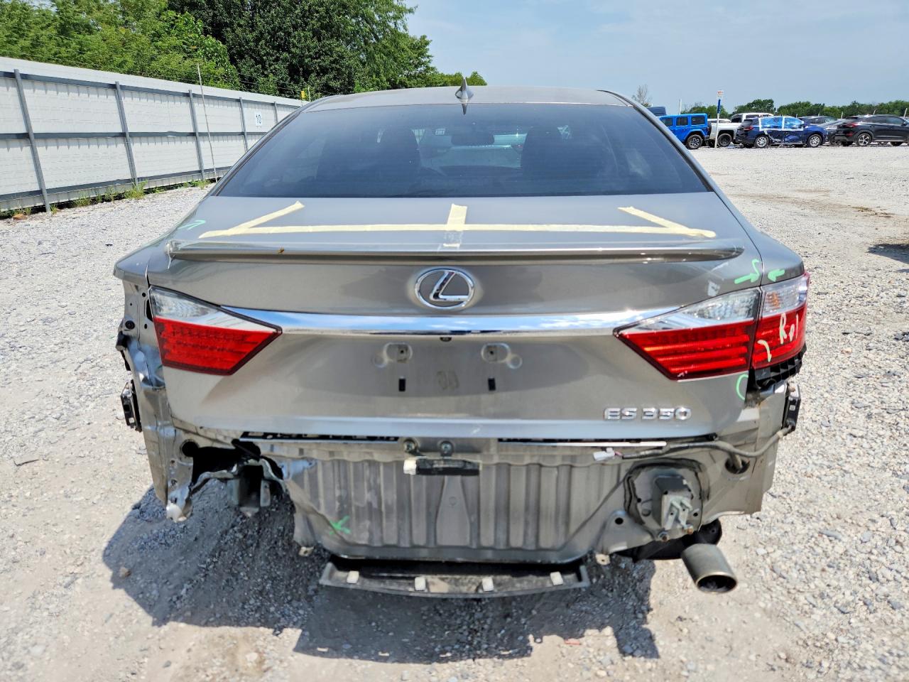 2015 Lexus Es 350 Beige vin: JTHBK1GG7F2154468