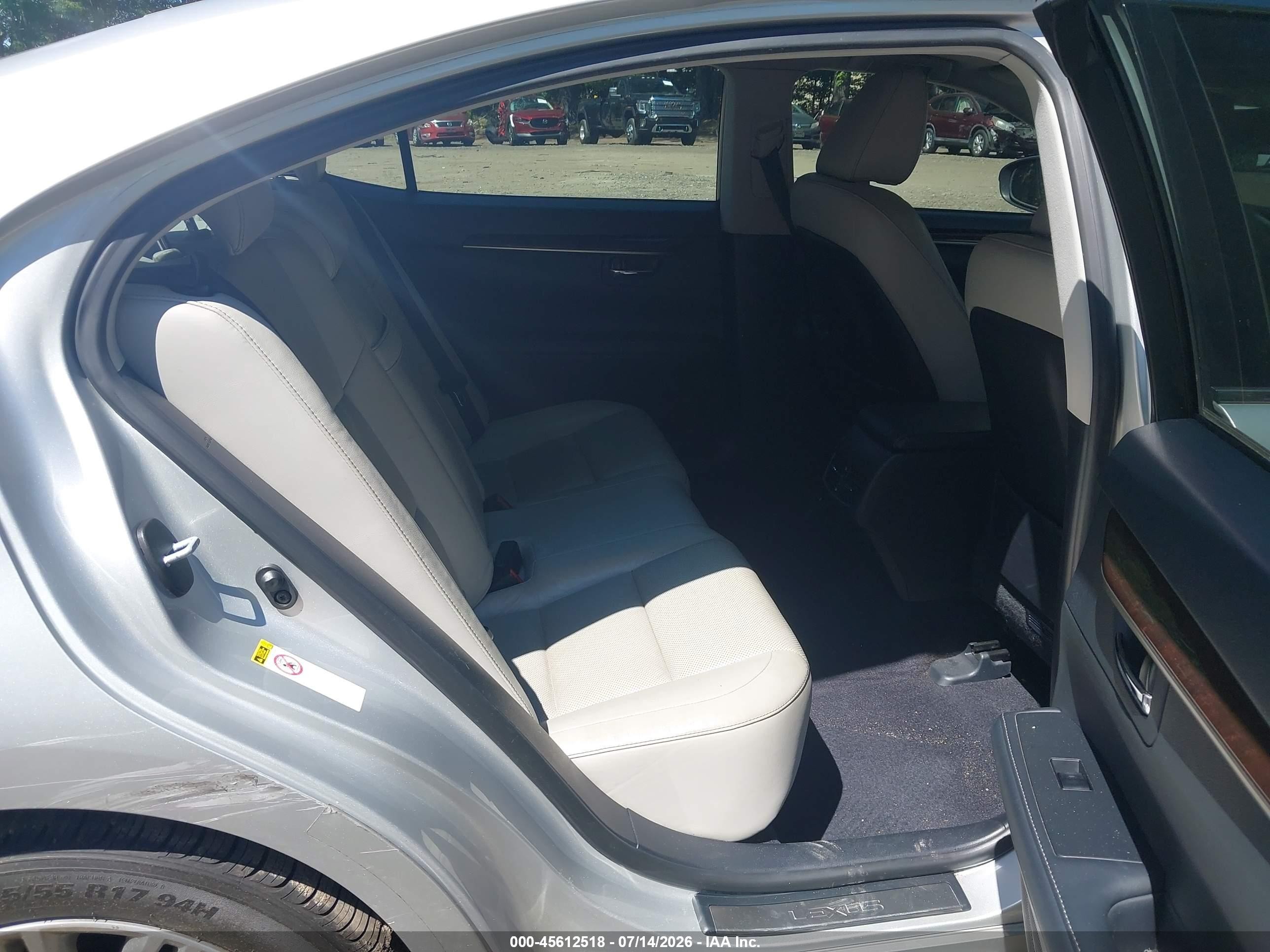 2015 Lexus Es 350   Silver vin: JTHBK1GG7F2174168