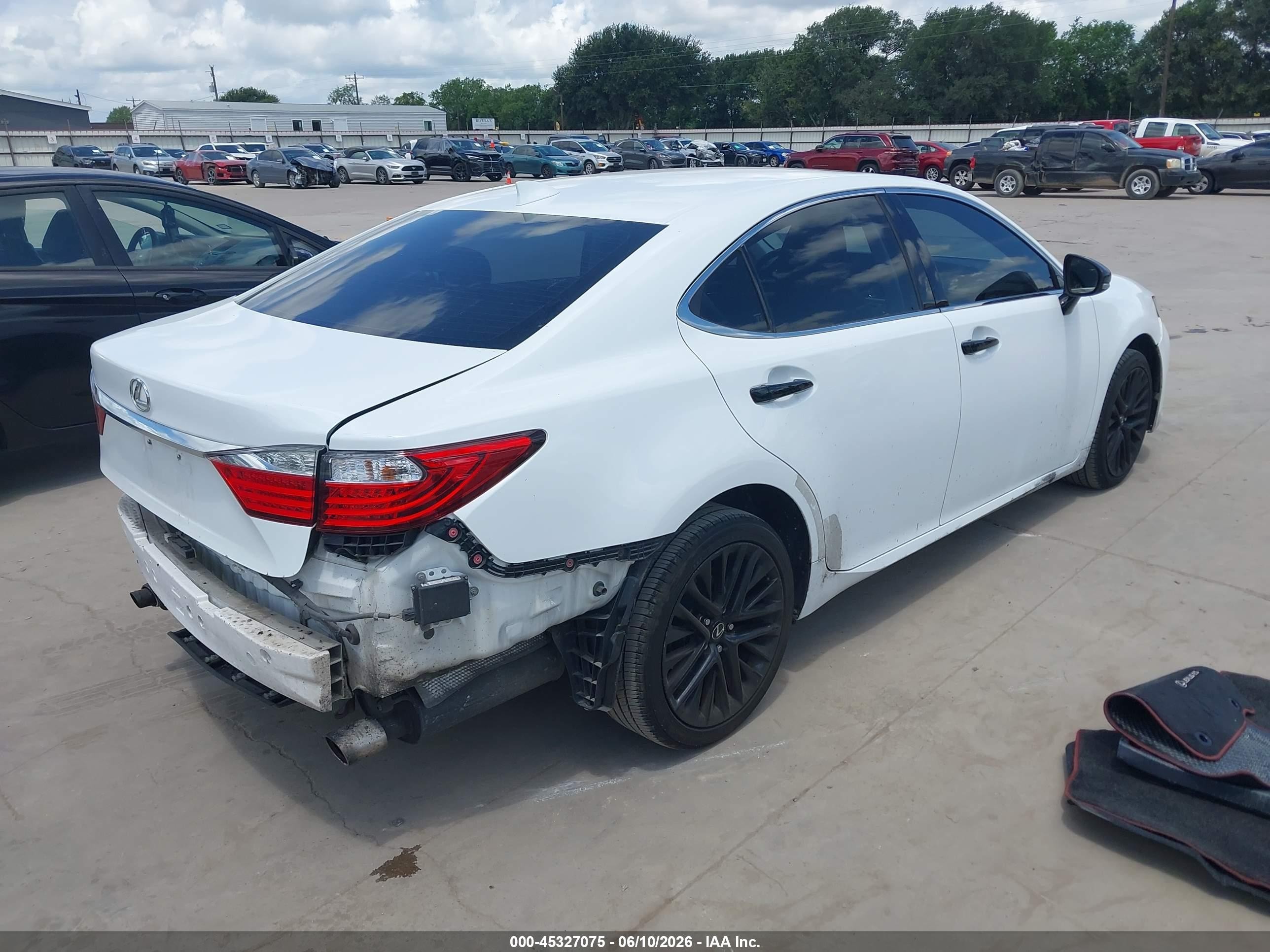 2015 Lexus Es 350 Crafted Line White vin: JTHBK1GG7F2174770
