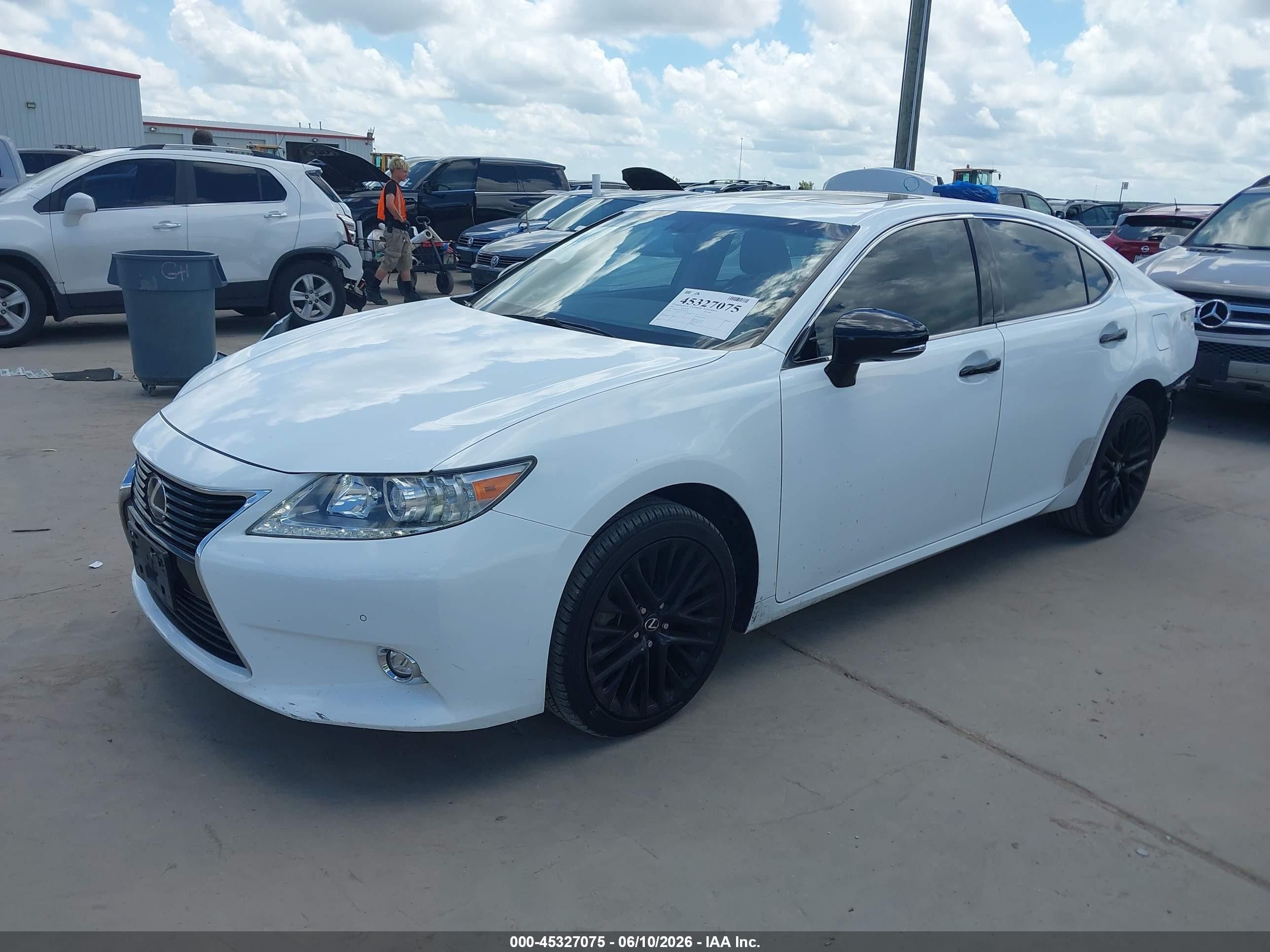 2015 Lexus Es 350 Crafted Line White vin: JTHBK1GG7F2174770