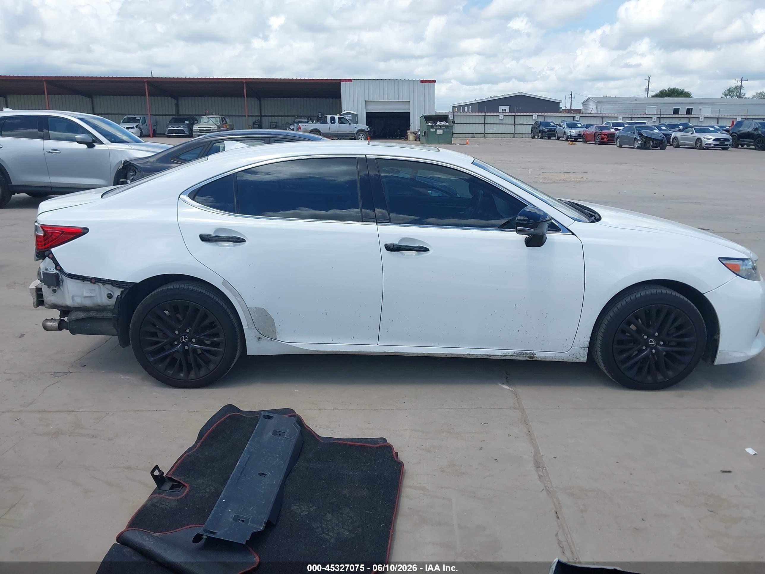 2015 Lexus Es 350 Crafted Line White vin: JTHBK1GG7F2174770