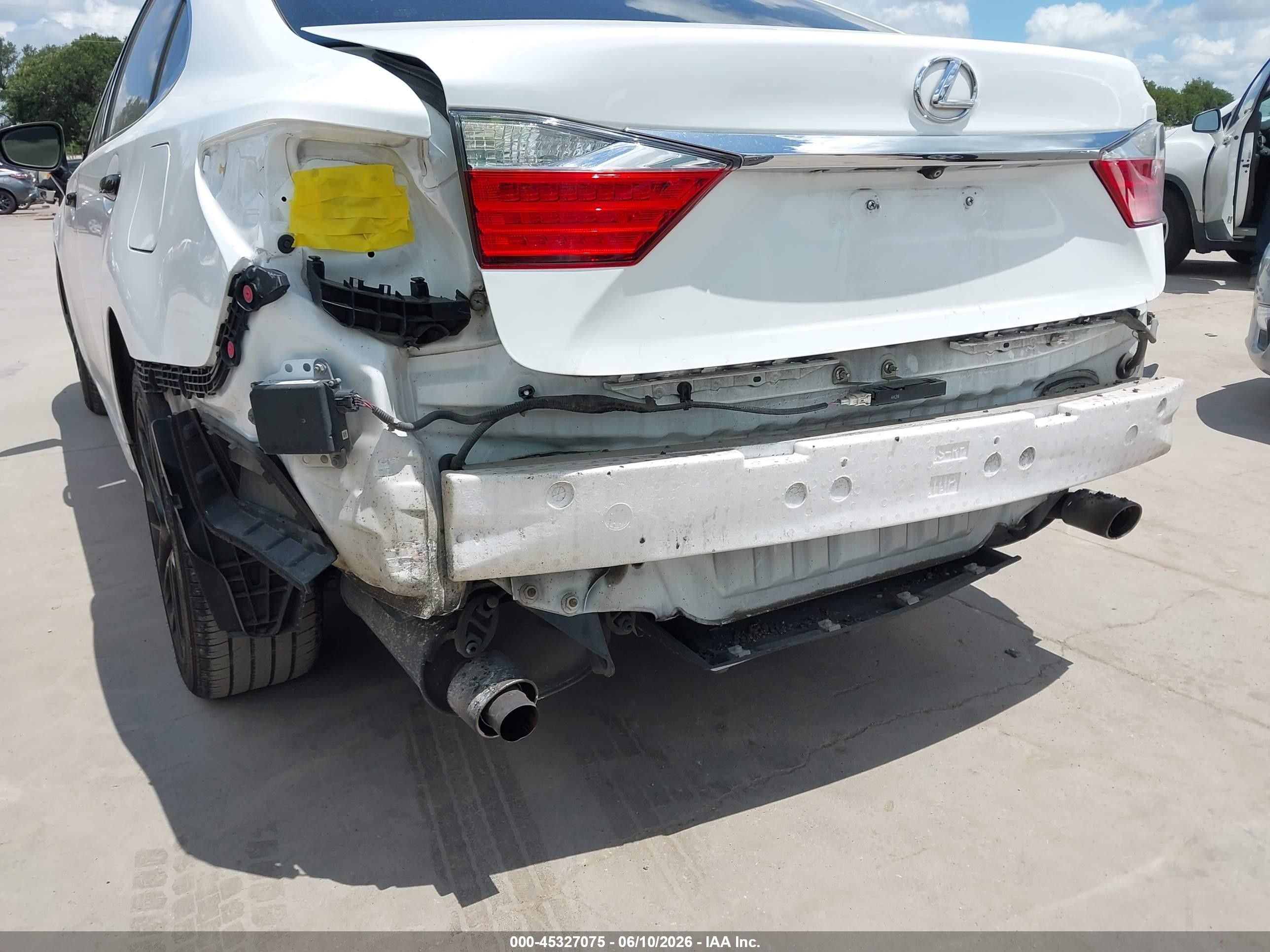 2015 Lexus Es 350 Crafted Line White vin: JTHBK1GG7F2174770