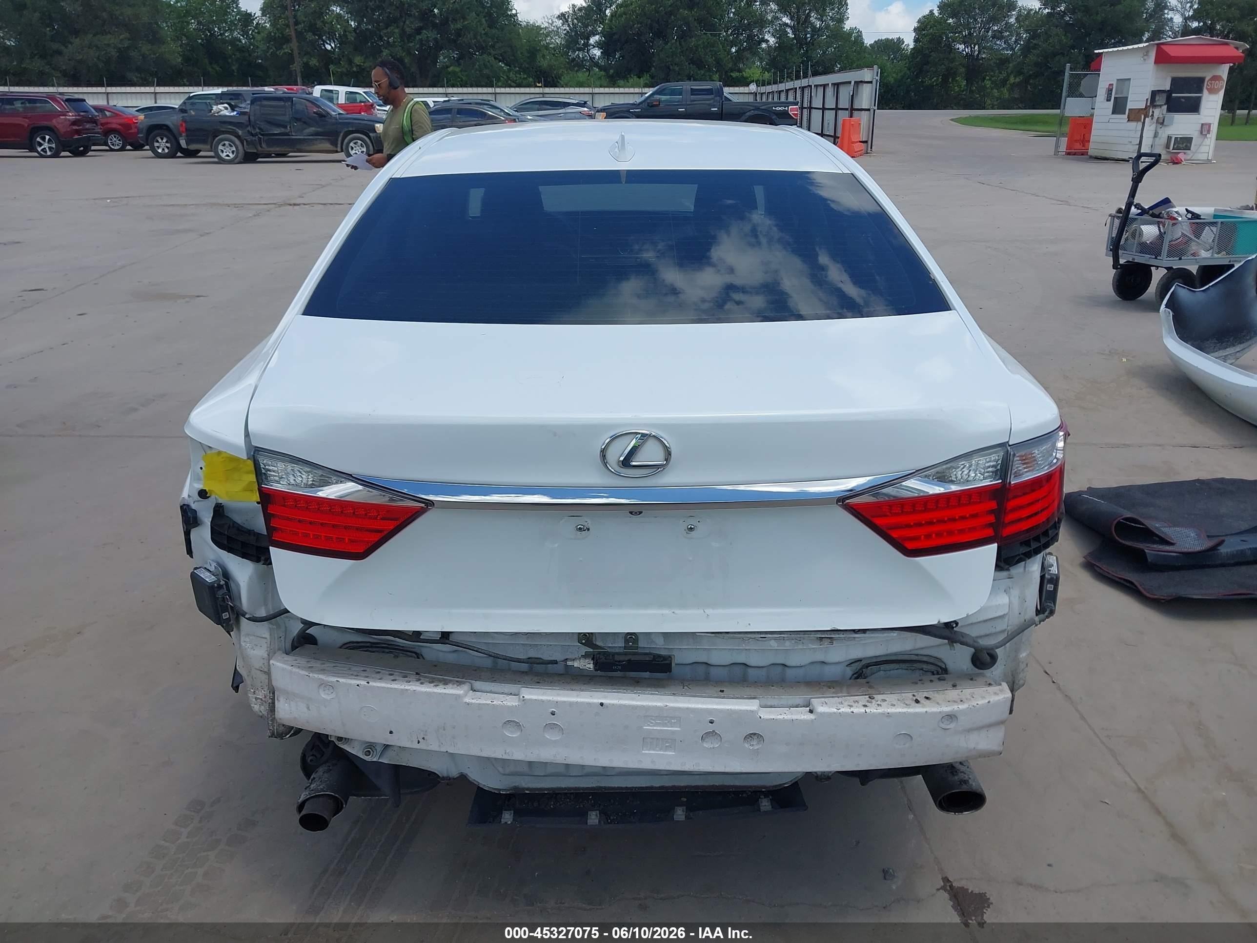 2015 Lexus Es 350 Crafted Line White vin: JTHBK1GG7F2174770