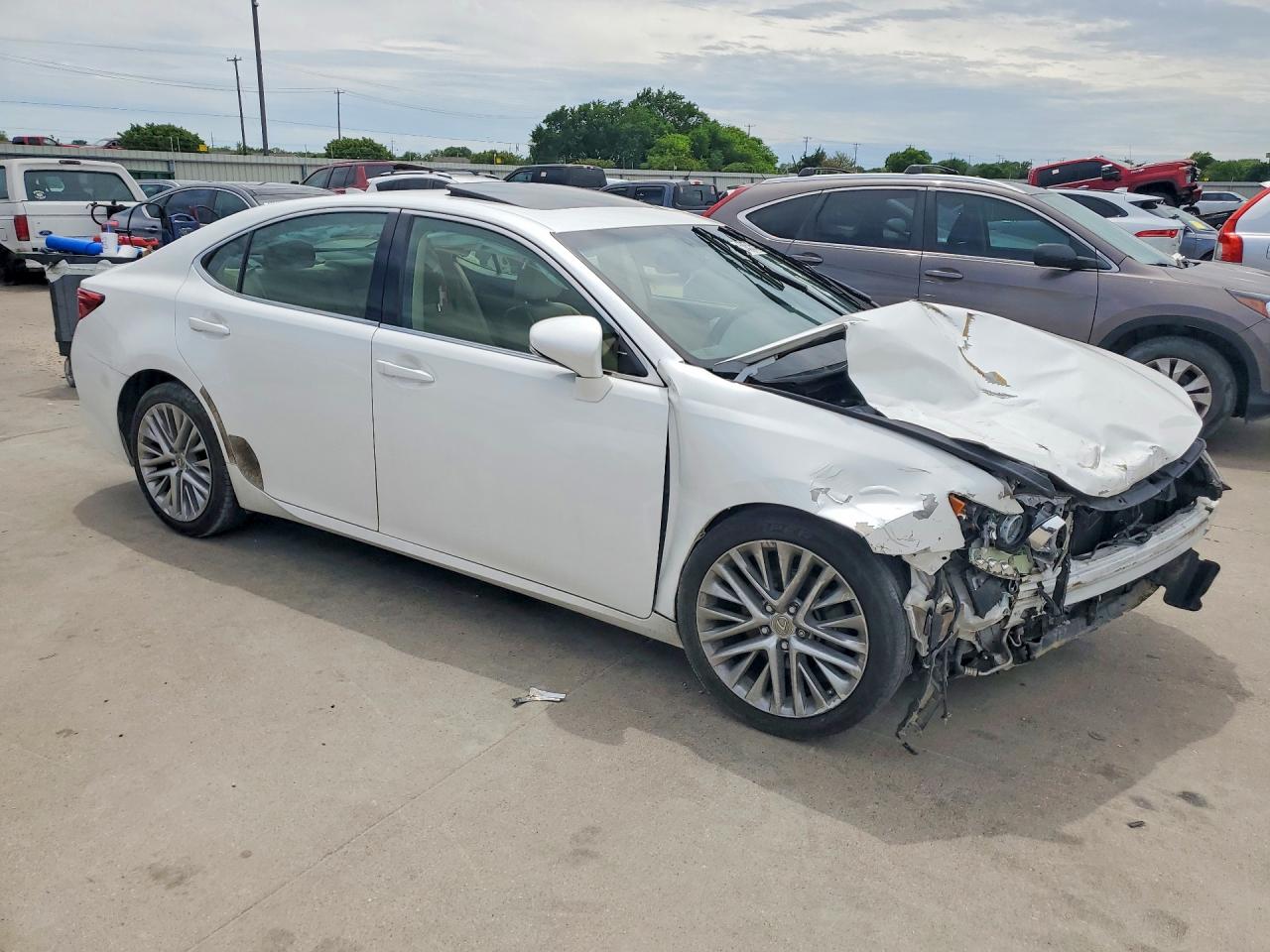 2015 Lexus Es 350 Белый vin: JTHBK1GG7F2196994