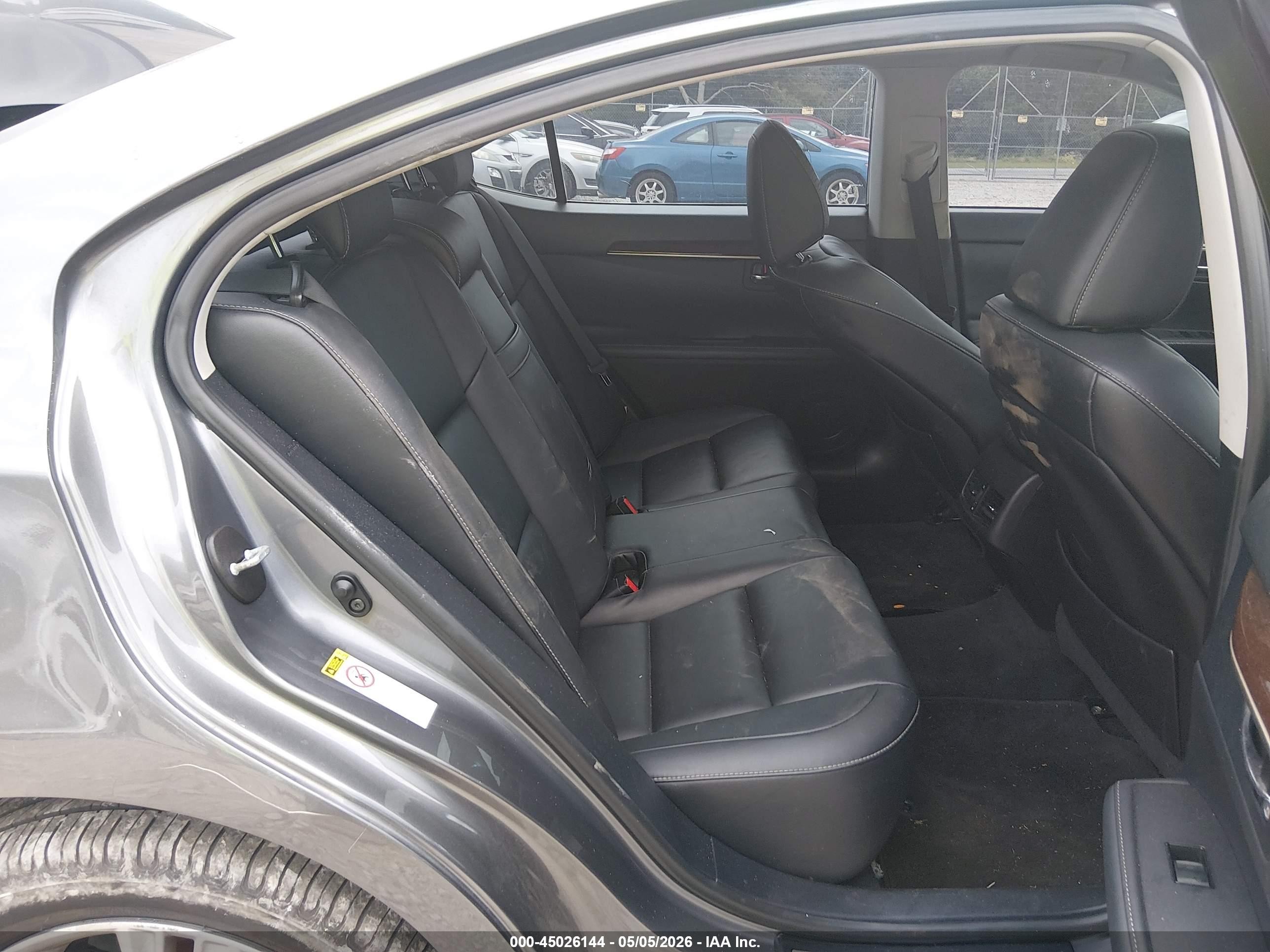 2013 Lexus Es 350   Серебряный vin: JTHBK1GG8D2009503