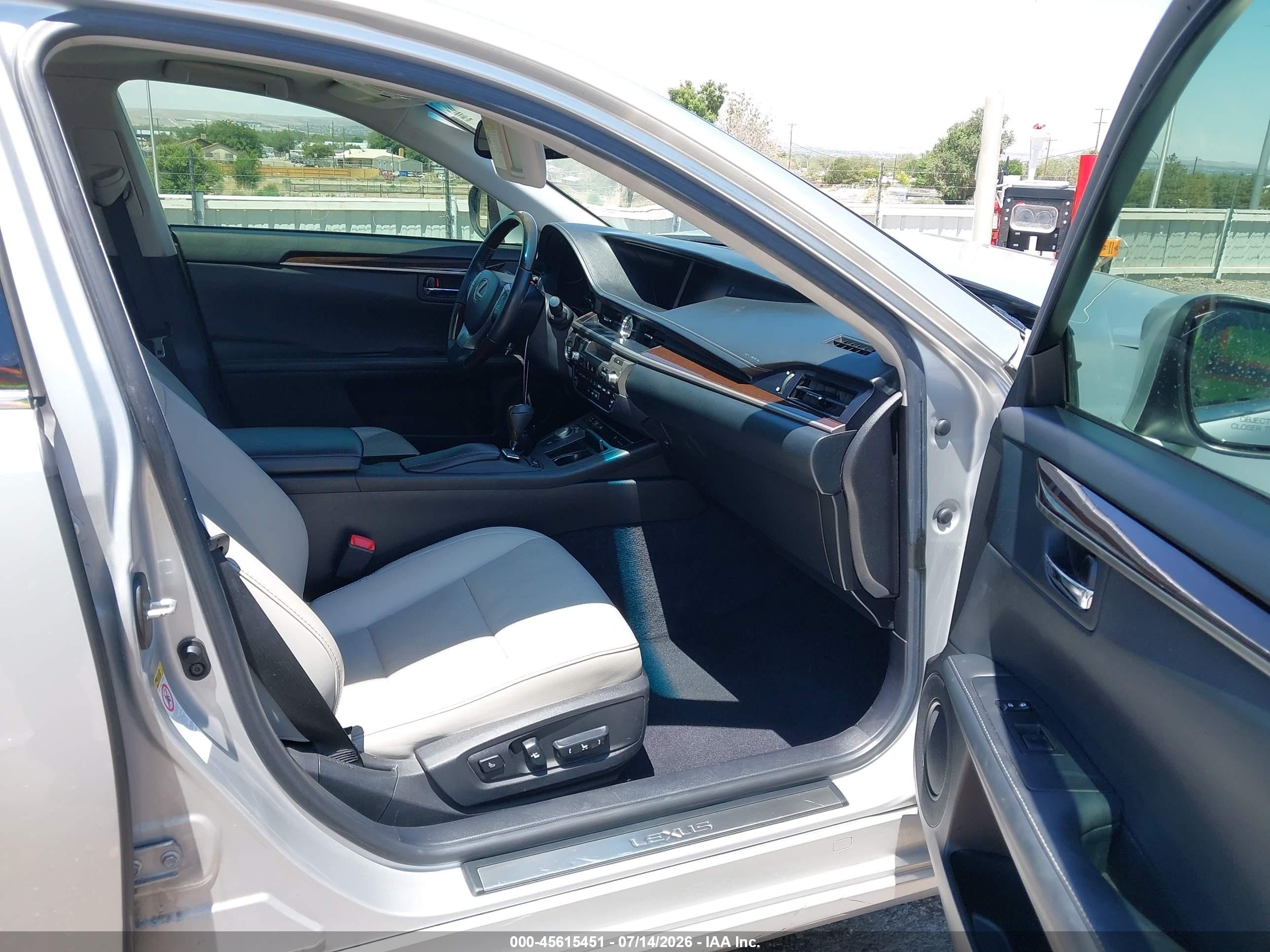 2013 Lexus Es 350   Silver vin: JTHBK1GG8D2010750