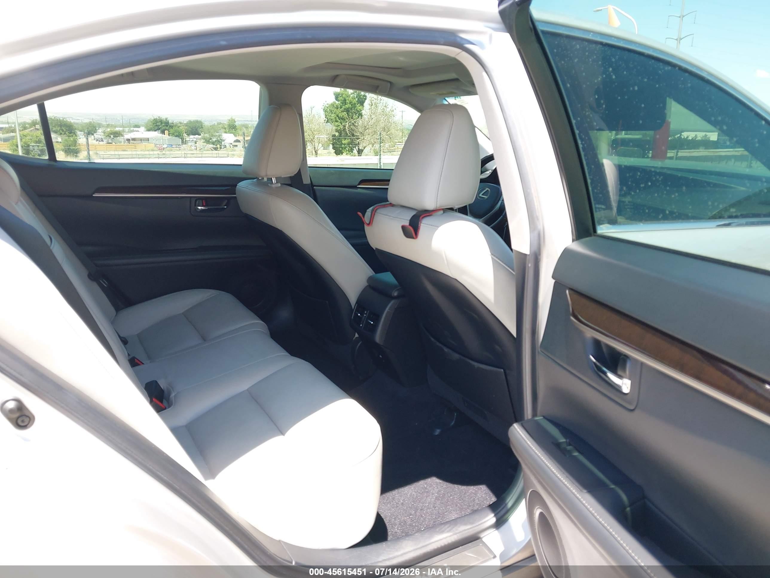 2013 Lexus Es 350   Silver vin: JTHBK1GG8D2010750