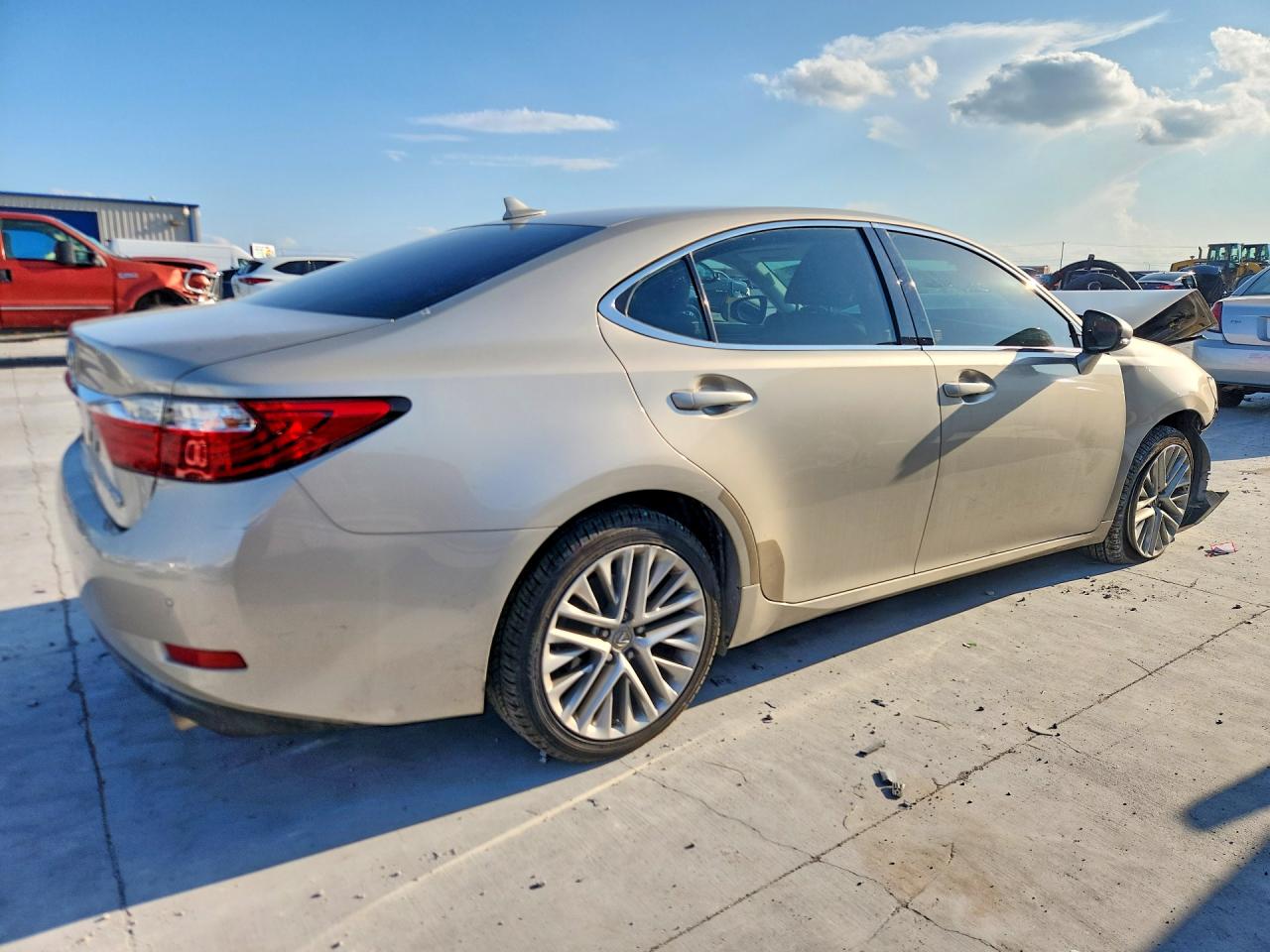 2013 Lexus Es 350 Gold vin: JTHBK1GG8D2028309
