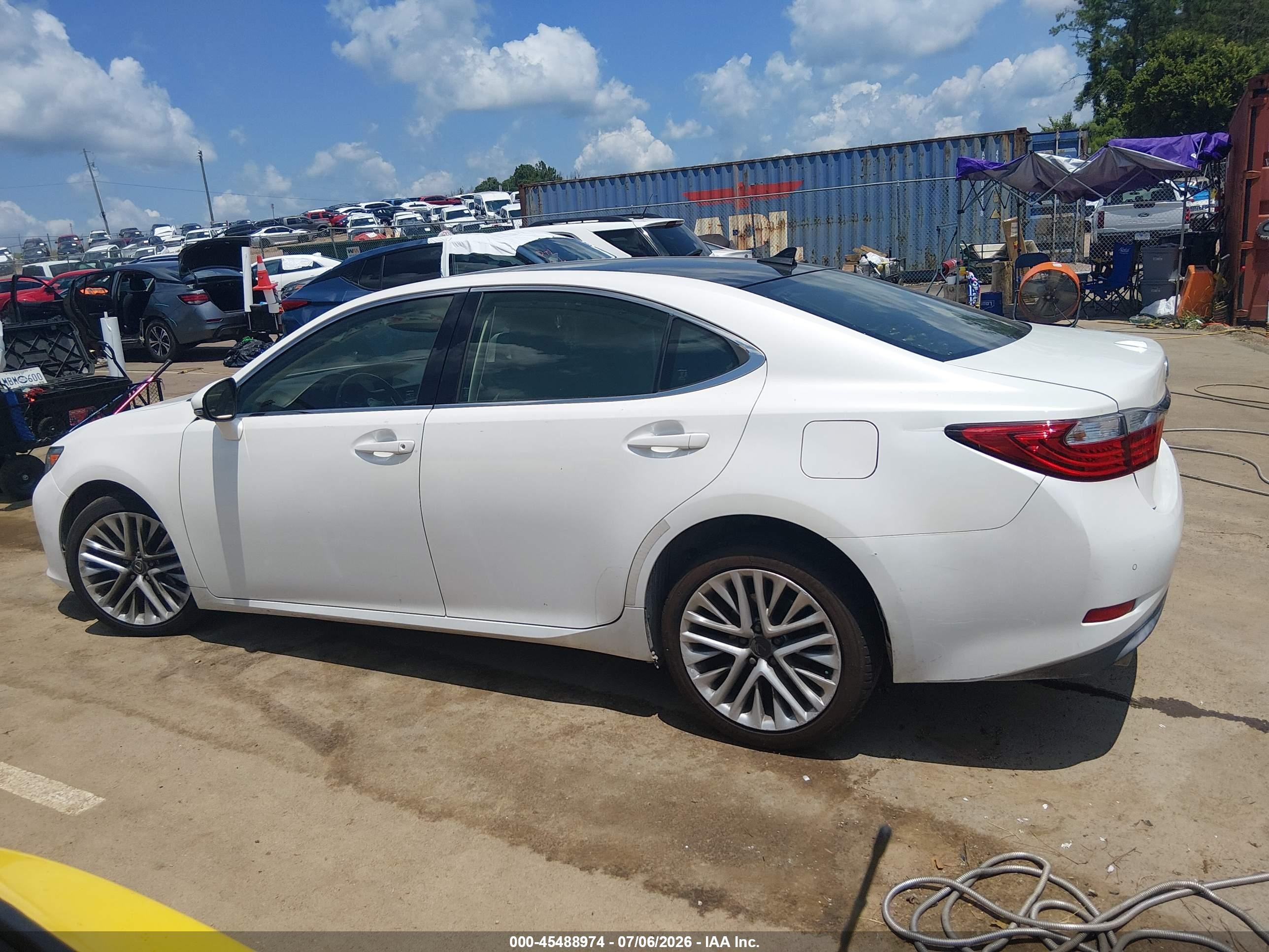 2013 Lexus Es 350   White vin: JTHBK1GG8D2059320
