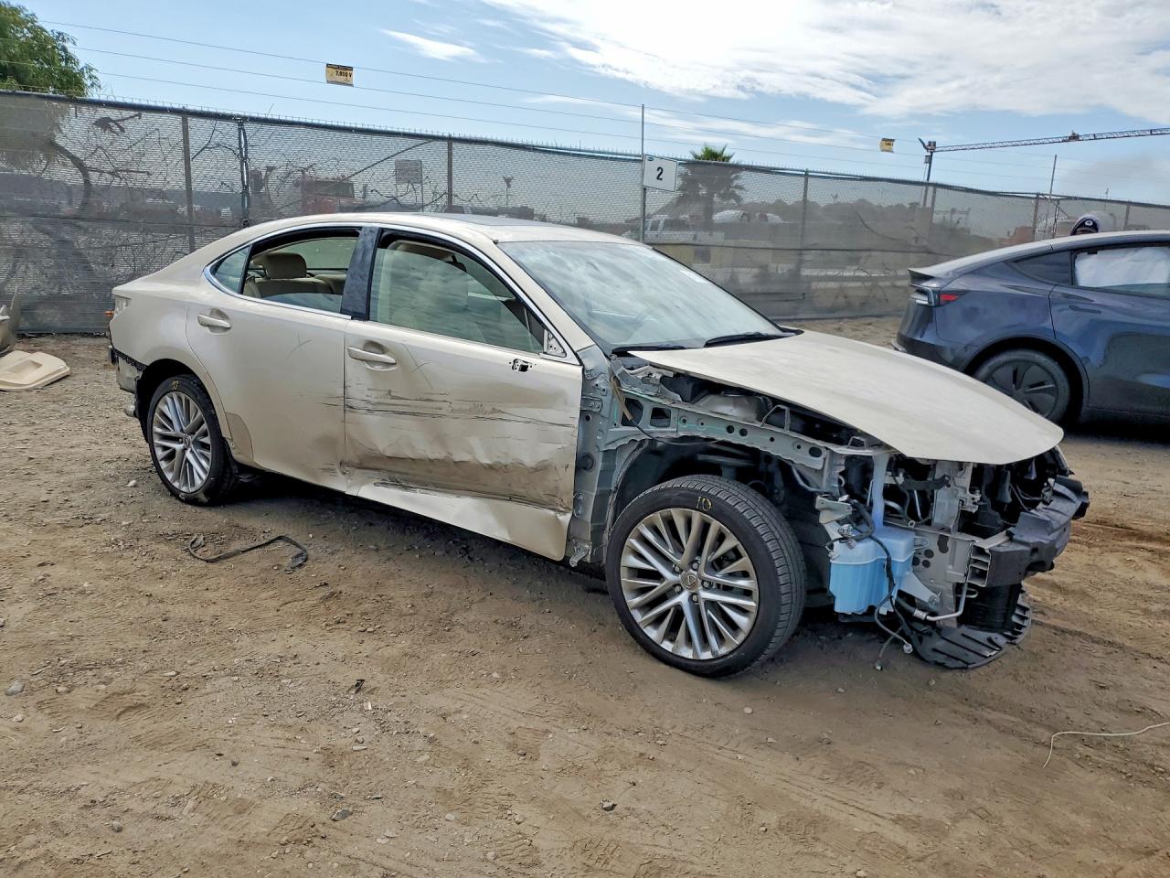 2013 Lexus Es 350 Gold vin: JTHBK1GG8D2064369