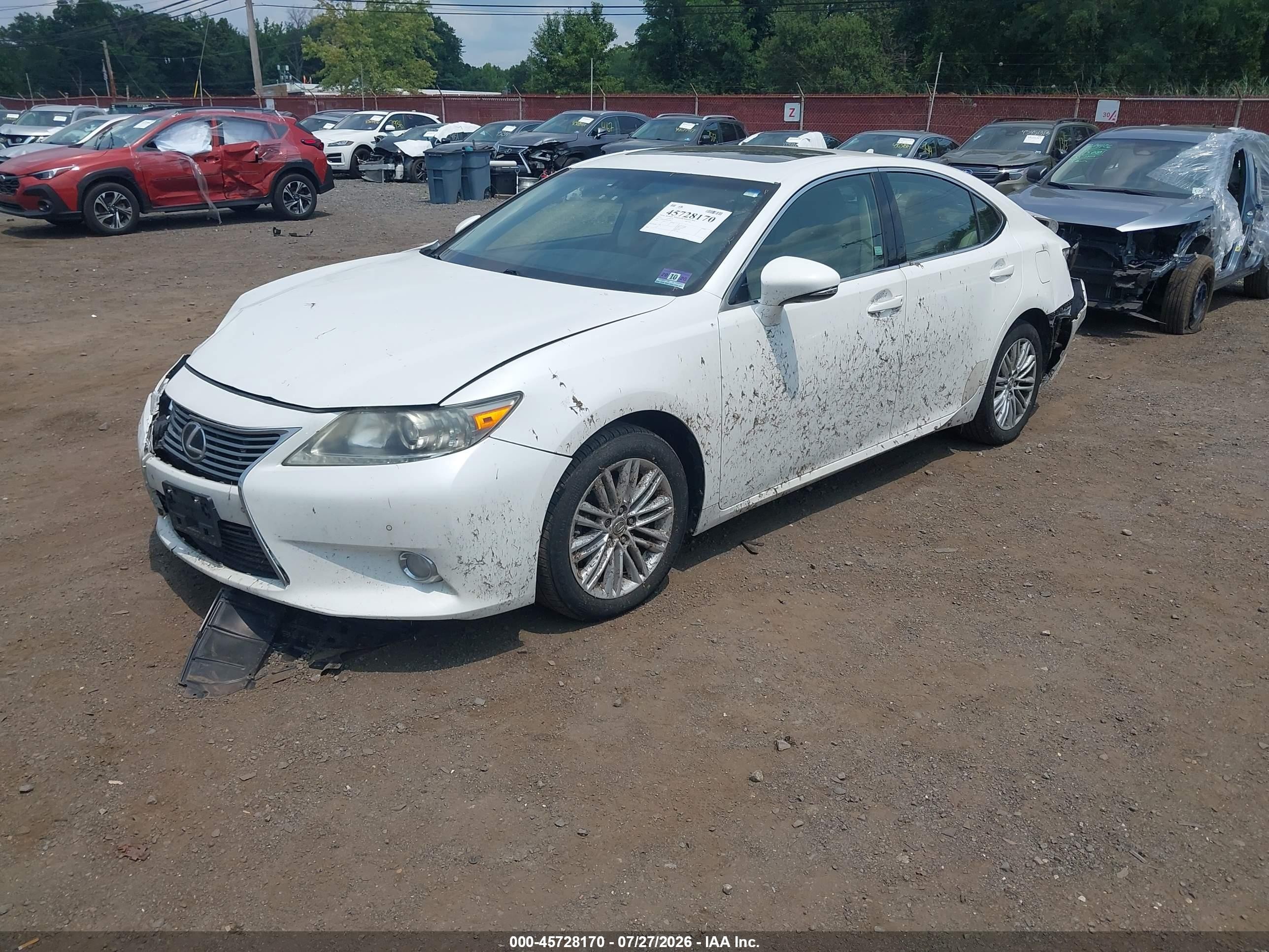 2013 Lexus Es 350   White vin: JTHBK1GG8D2079132