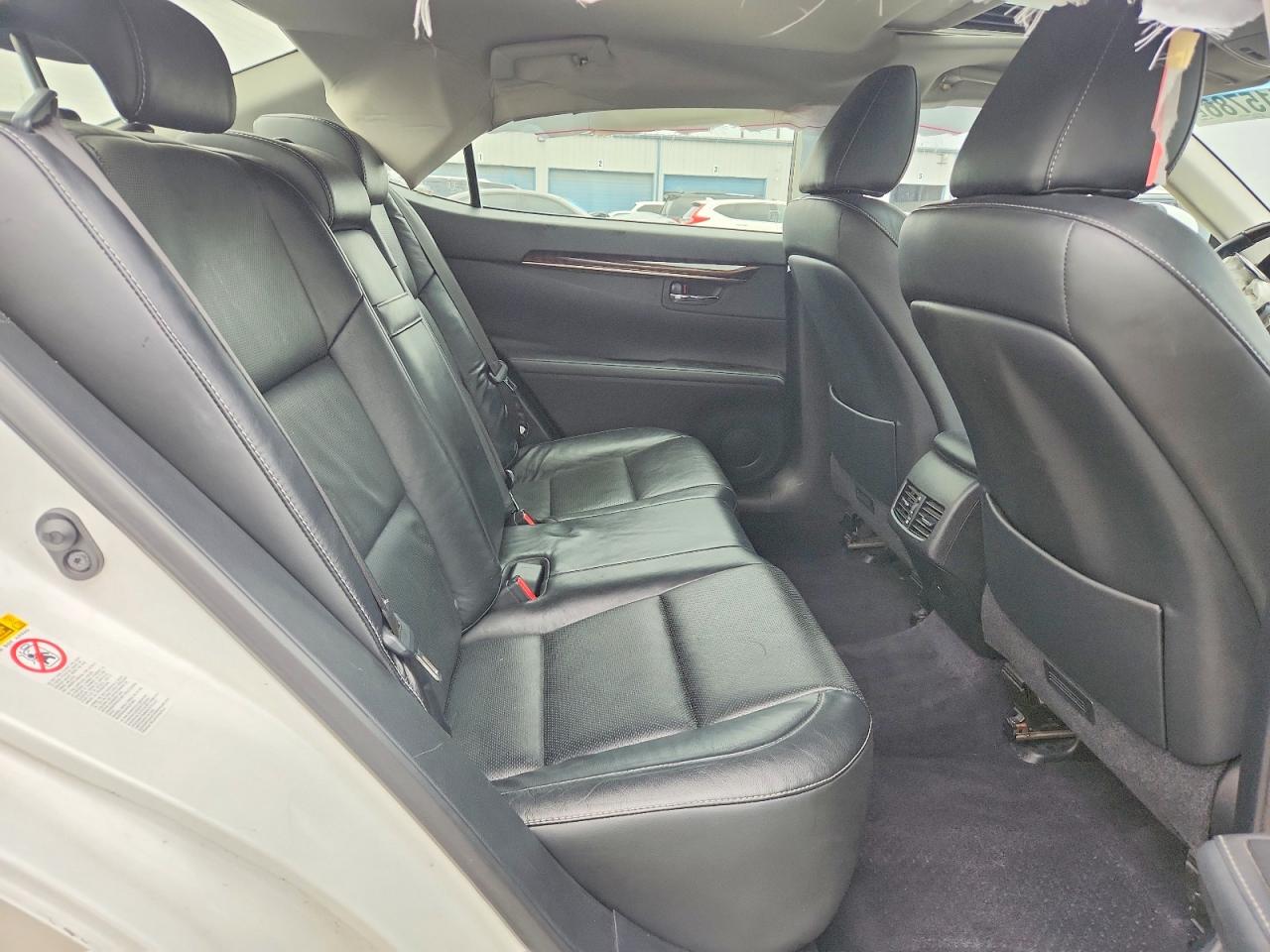 2014 Lexus Es 350 Base White vin: JTHBK1GG8E2110459