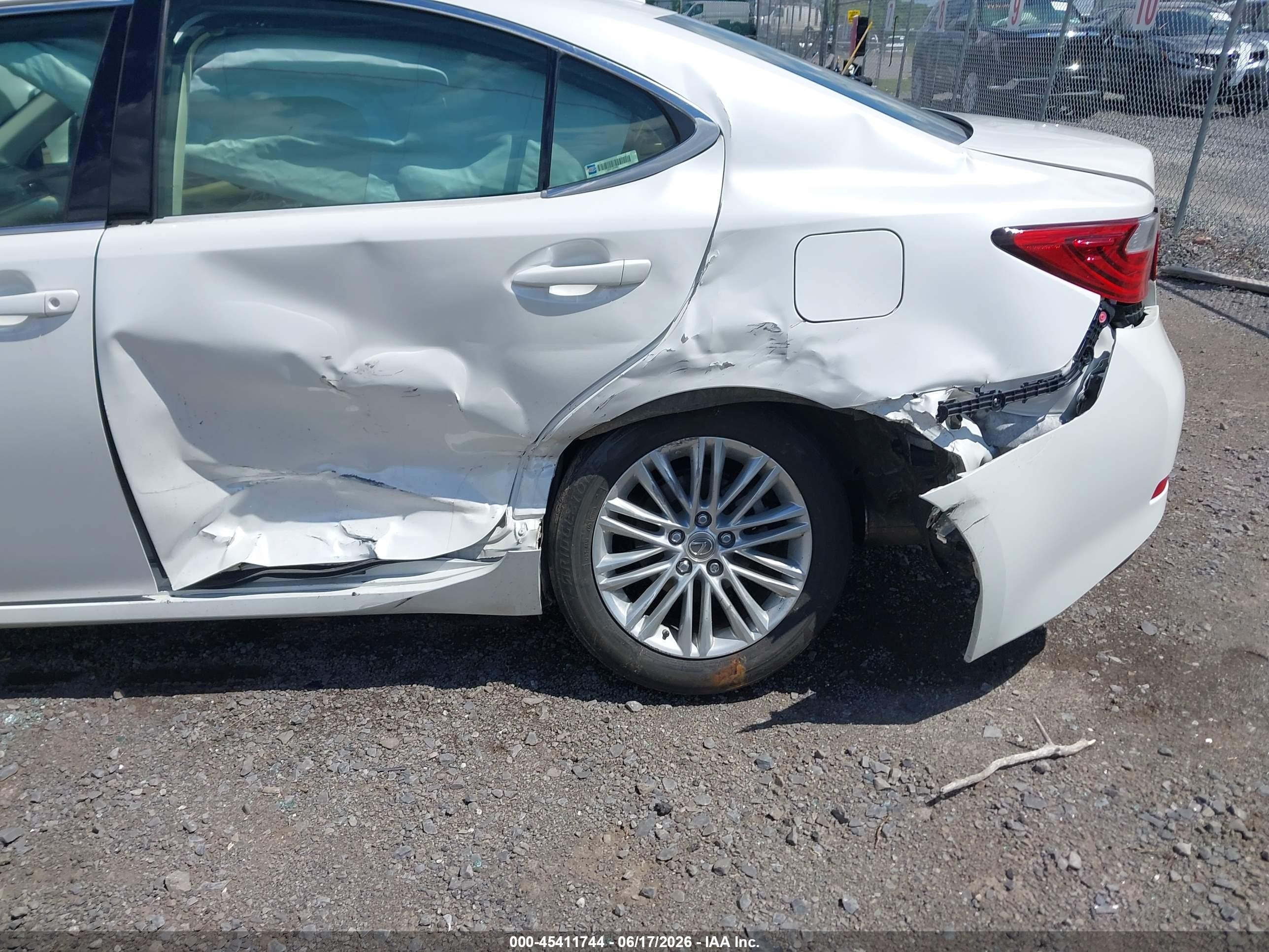 2014 Lexus Es 350   Белый vin: JTHBK1GG8E2120019