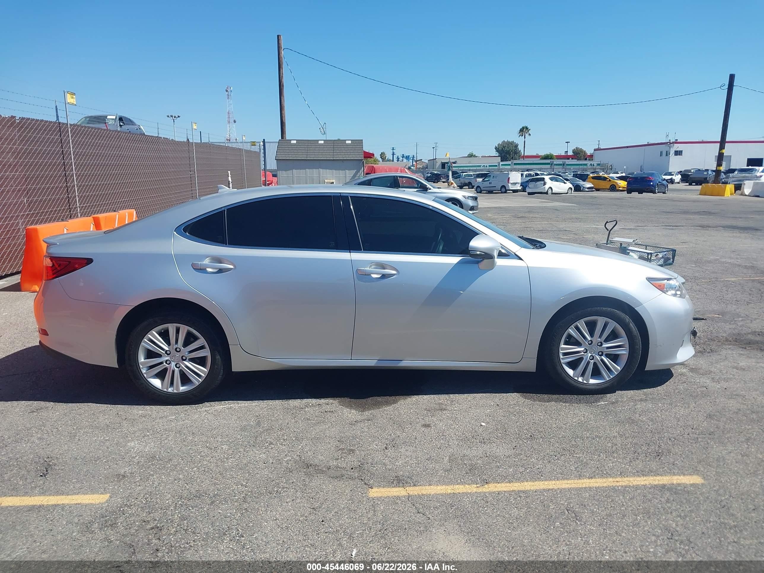 2014 Lexus Es 350 Silver vin: JTHBK1GG8E2140867