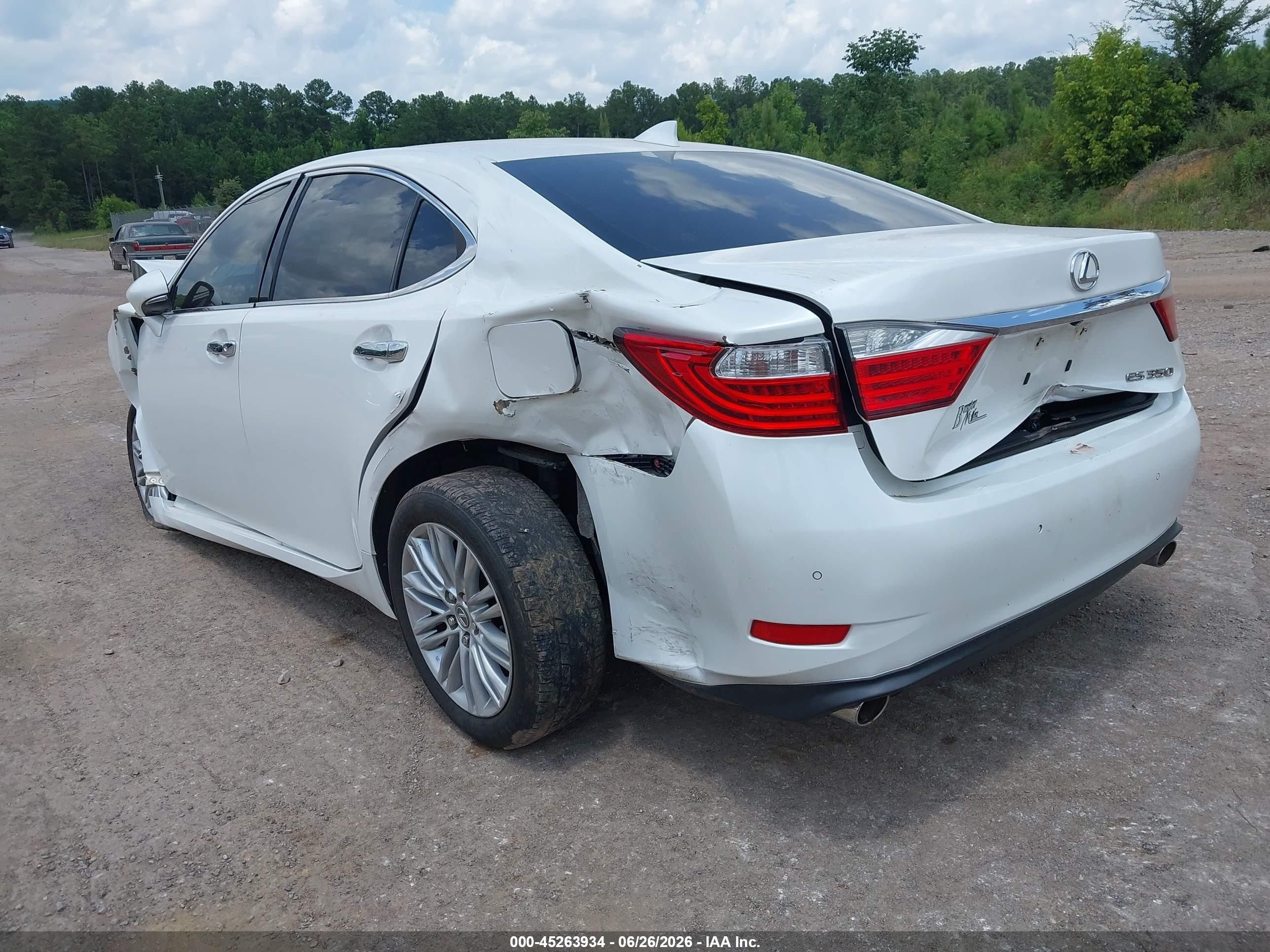 2015 Lexus Es 350   White vin: JTHBK1GG8F2165480