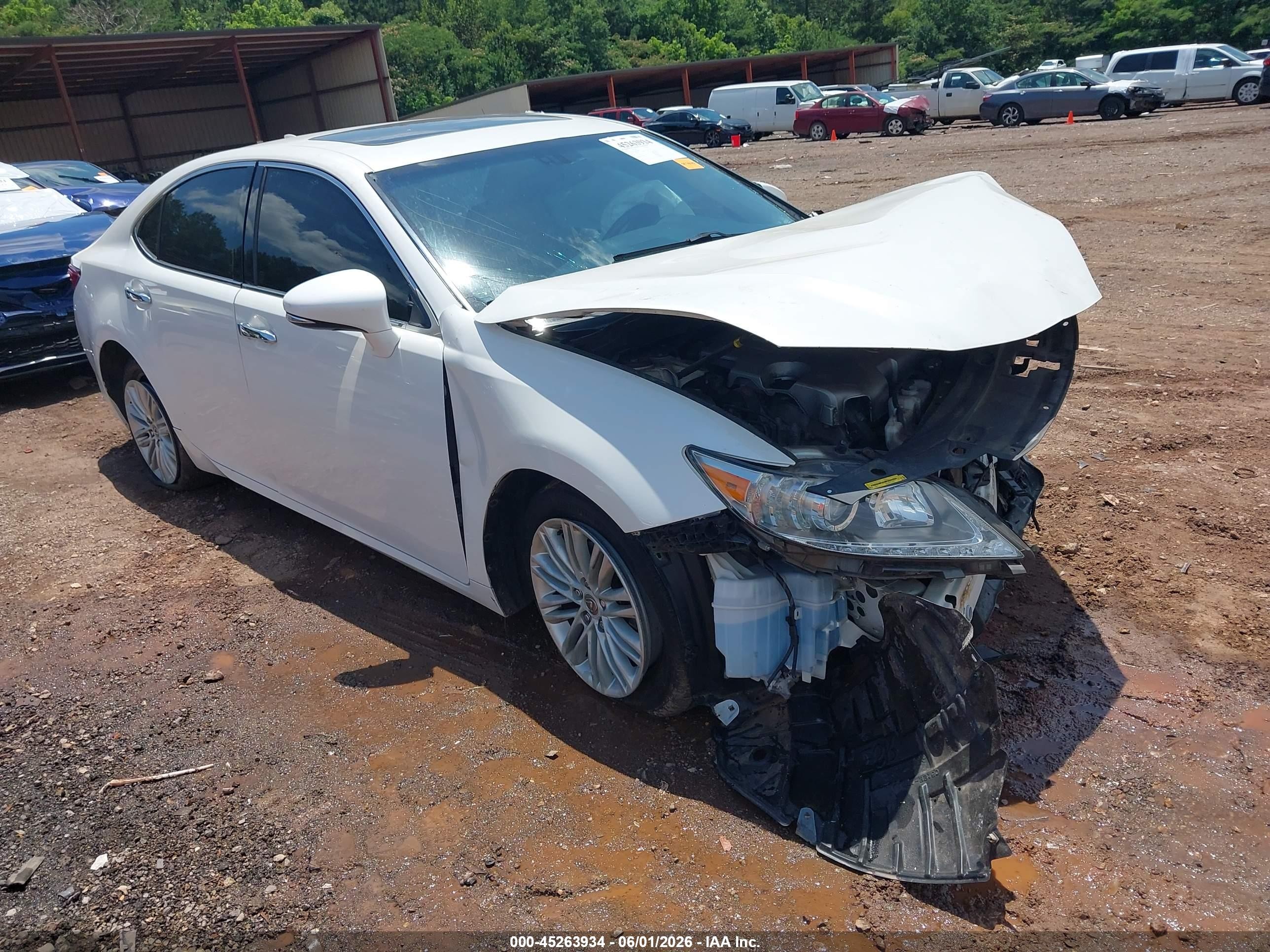 2015 Lexus Es 350   White vin: JTHBK1GG8F2165480
