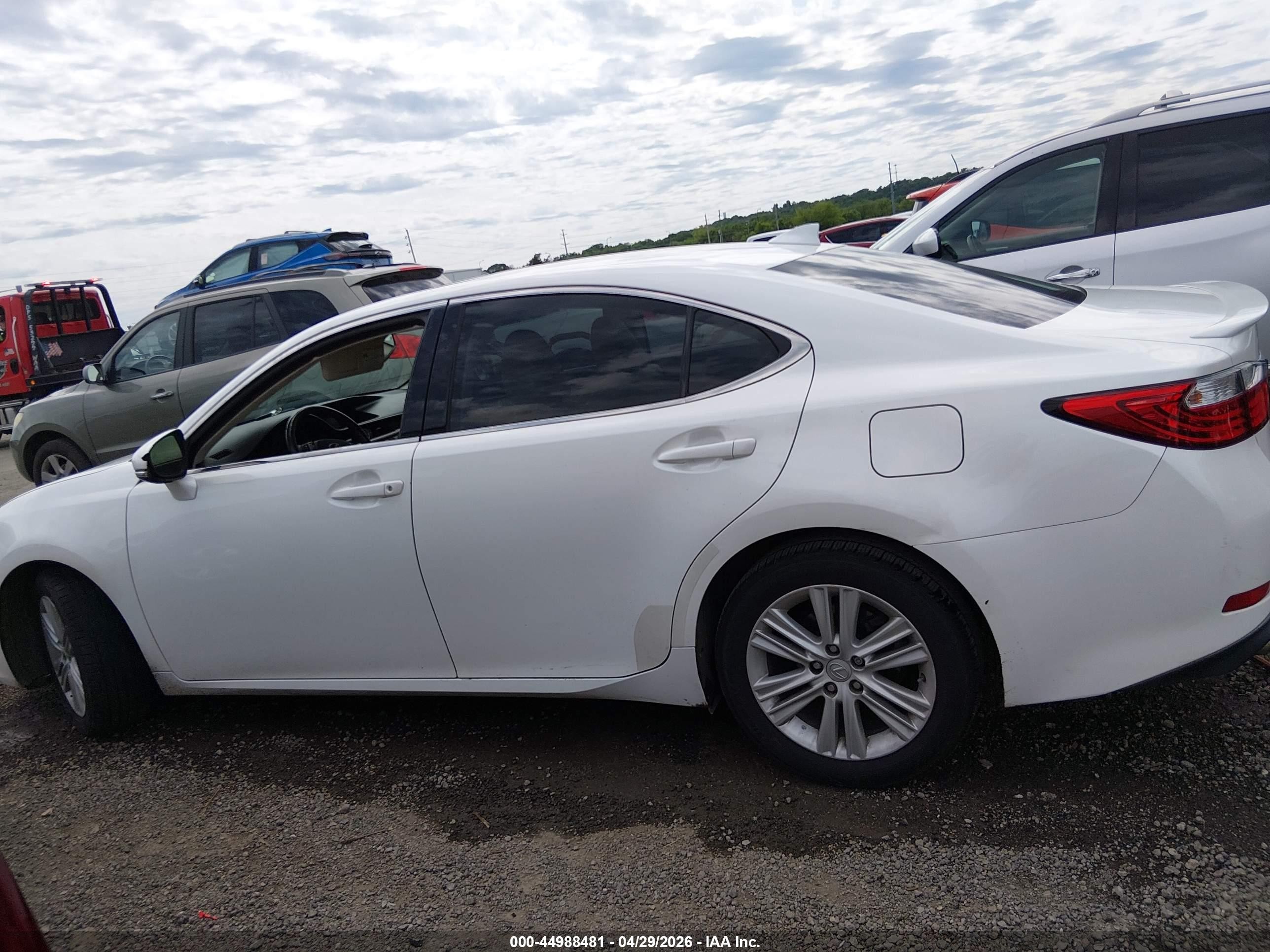 2015 Lexus Es 350 White vin: JTHBK1GG8F2172753