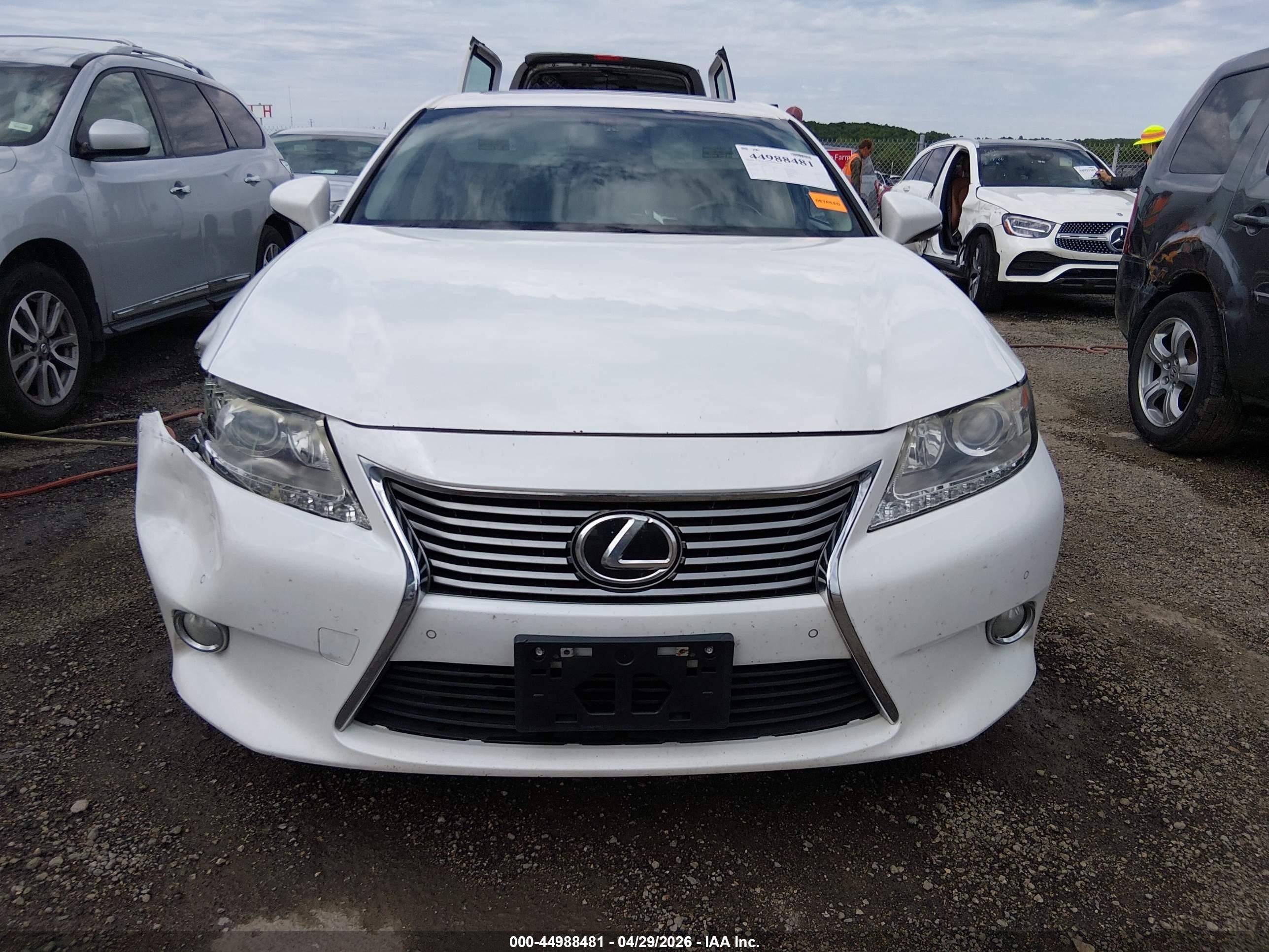 2015 Lexus Es 350 White vin: JTHBK1GG8F2172753