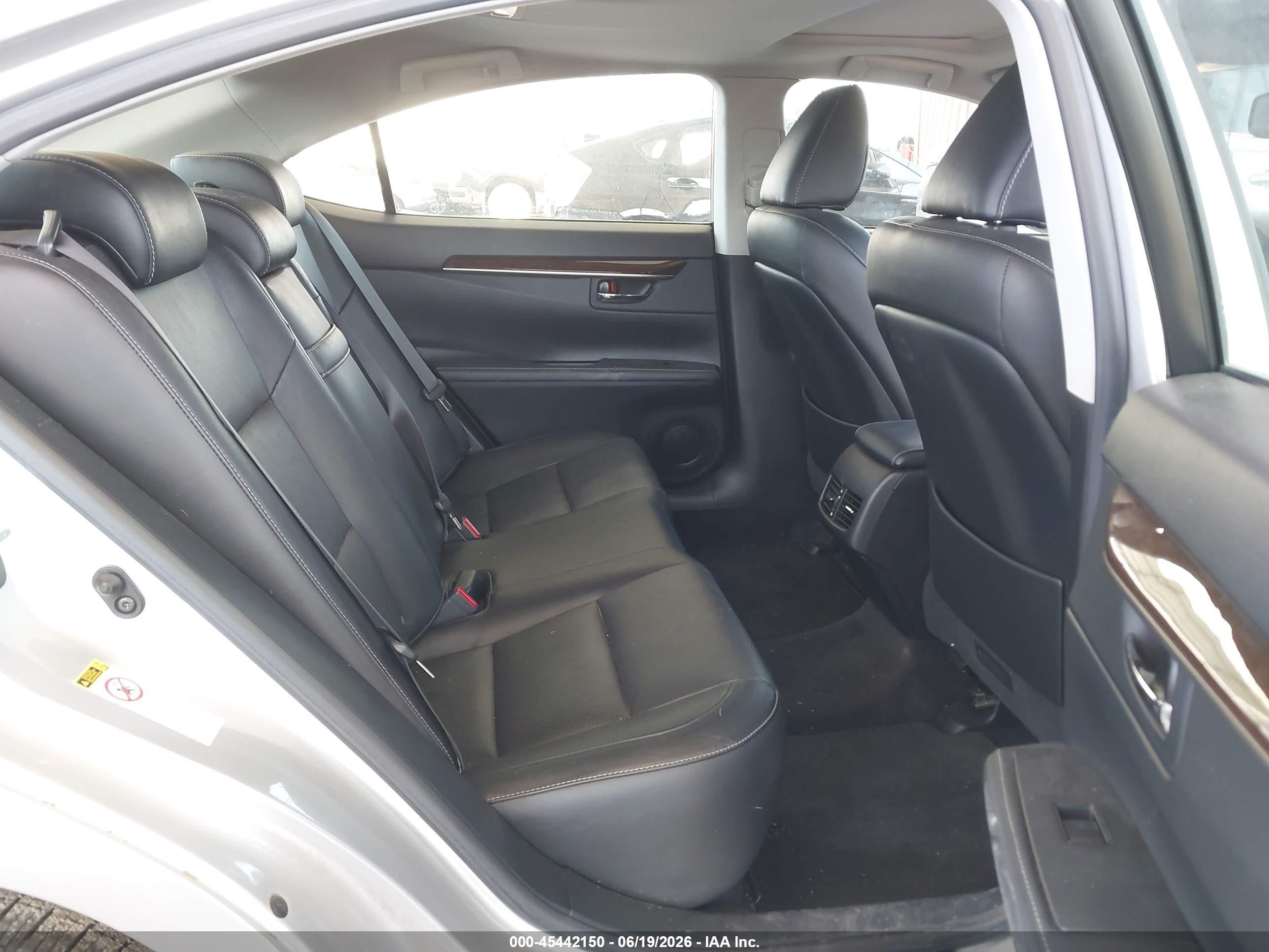 2015 Lexus Es 350   Silver vin: JTHBK1GG8F2183221