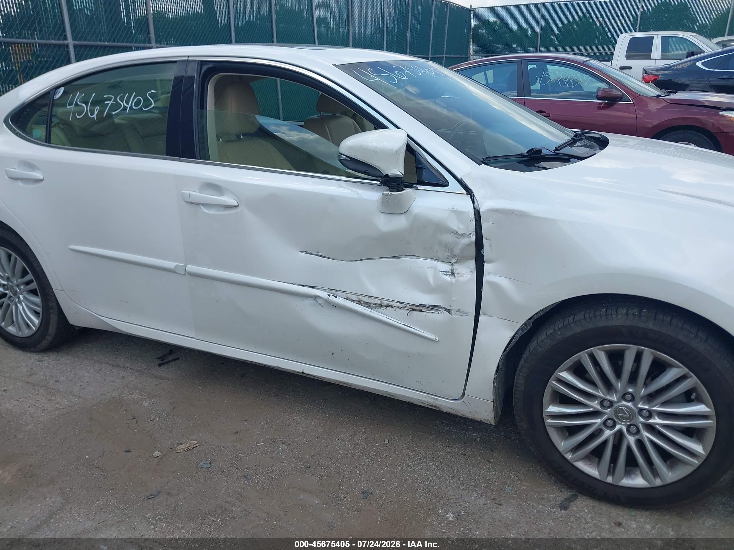 2015 Lexus Es 350   Белый vin: JTHBK1GG8F2198589
