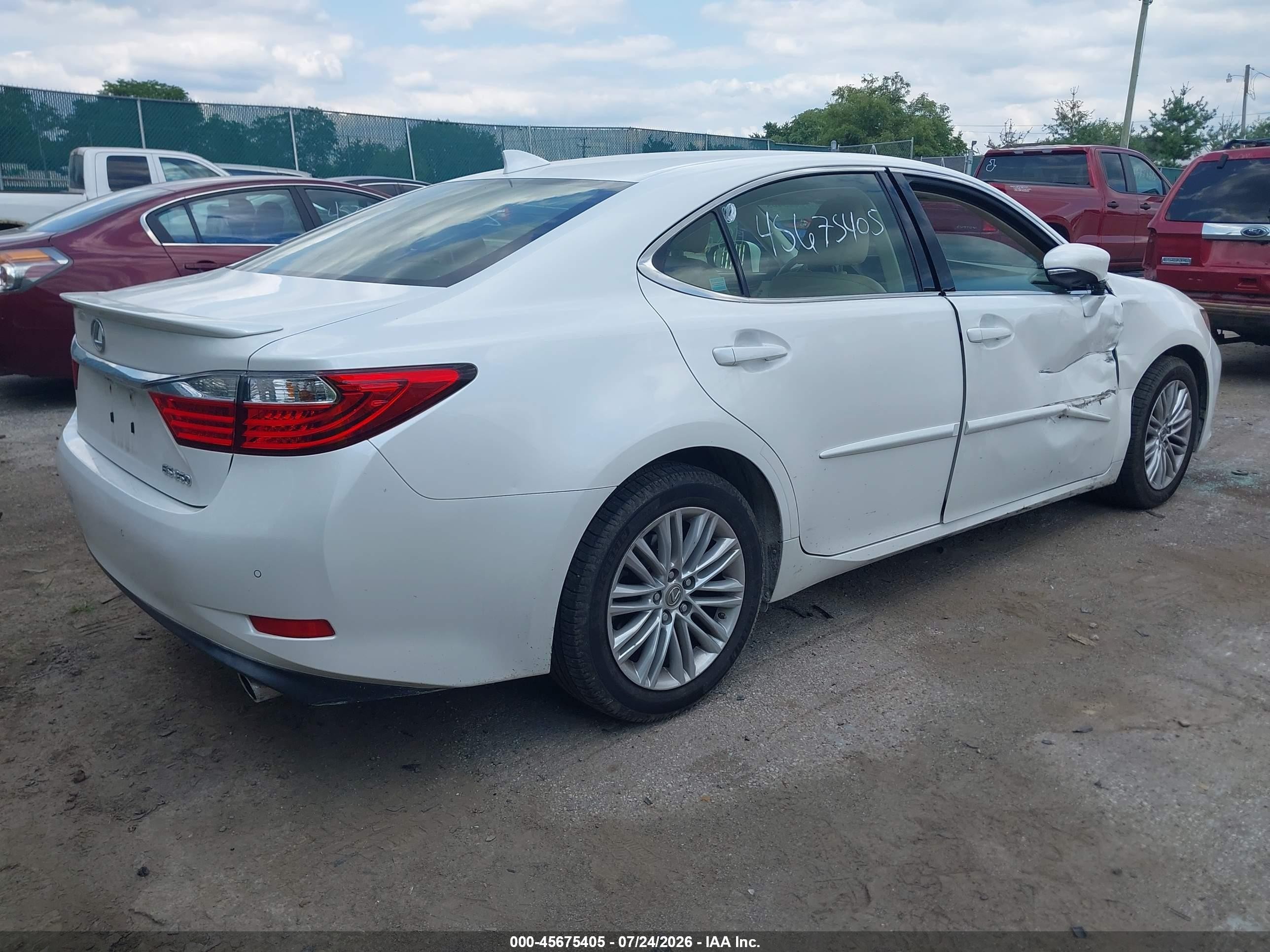 2015 Lexus Es 350   Белый vin: JTHBK1GG8F2198589