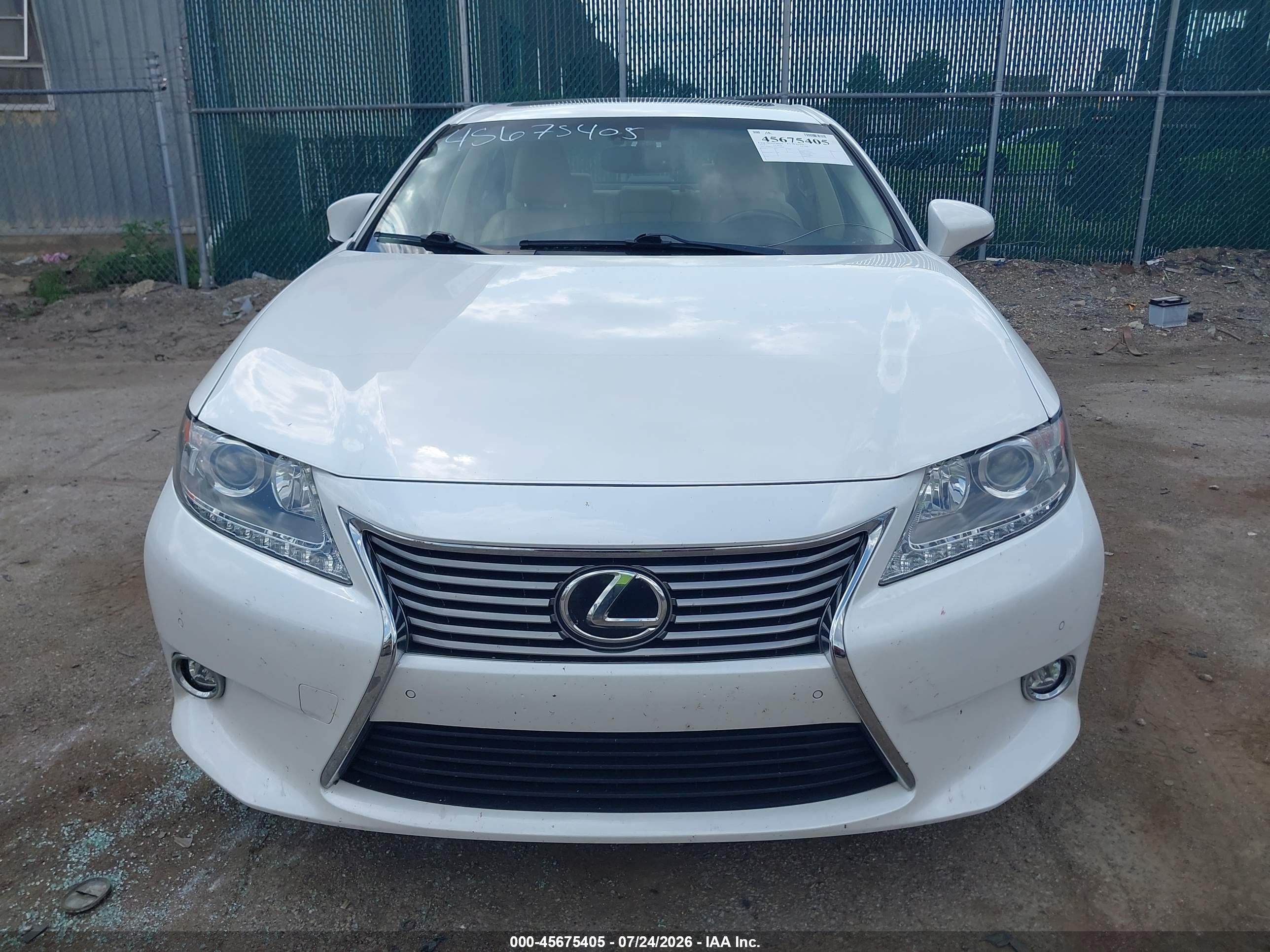2015 Lexus Es 350   Белый vin: JTHBK1GG8F2198589