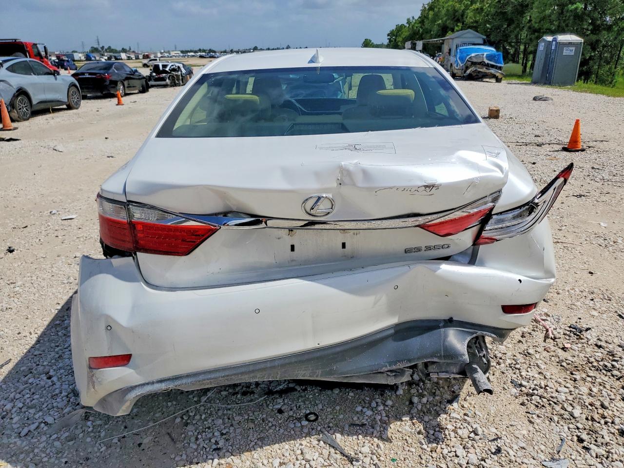 2015 Lexus Es 350 White vin: JTHBK1GG8F2201510