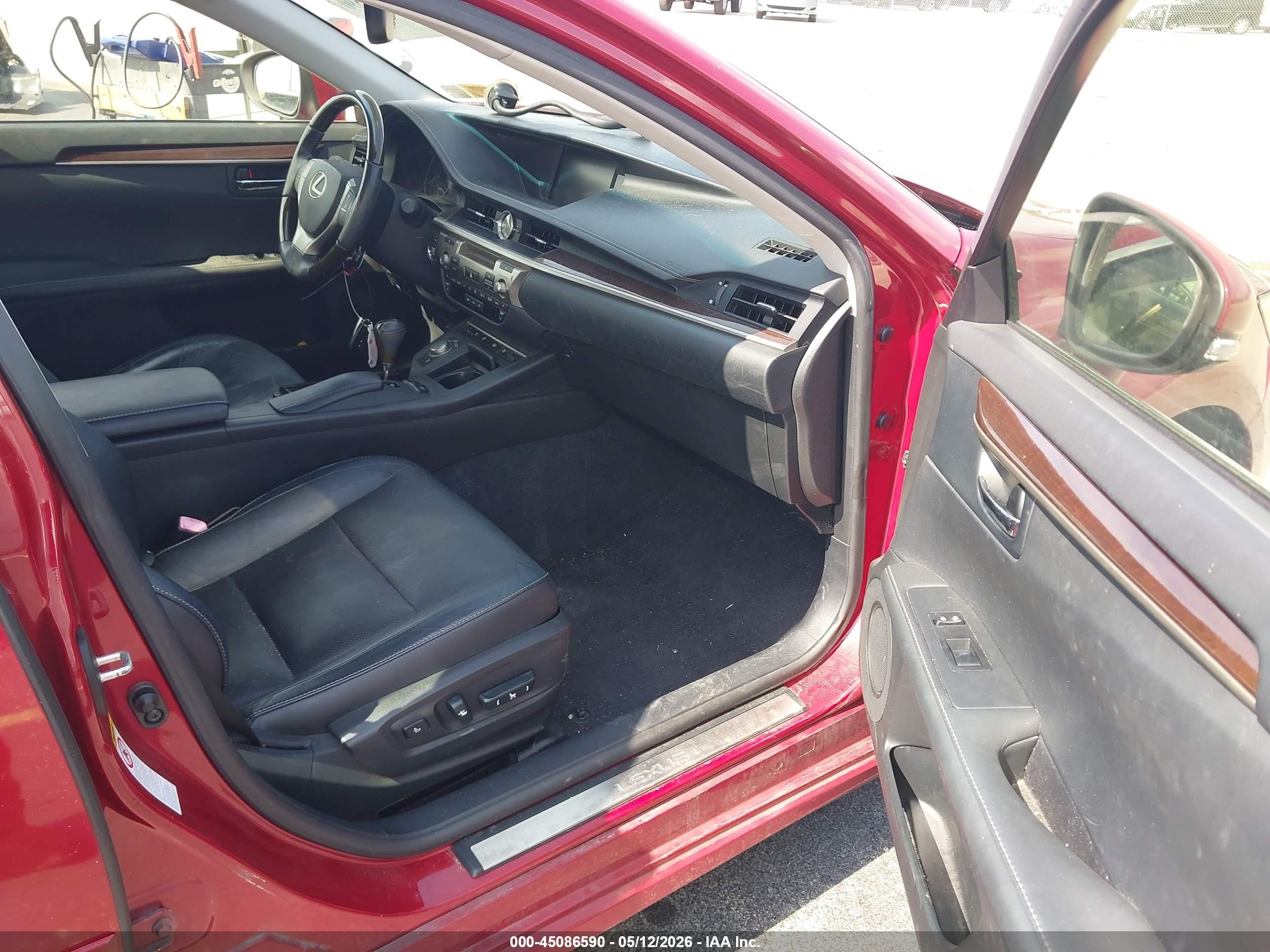 2013 Lexus Es 350 Red vin: JTHBK1GG9D2007243