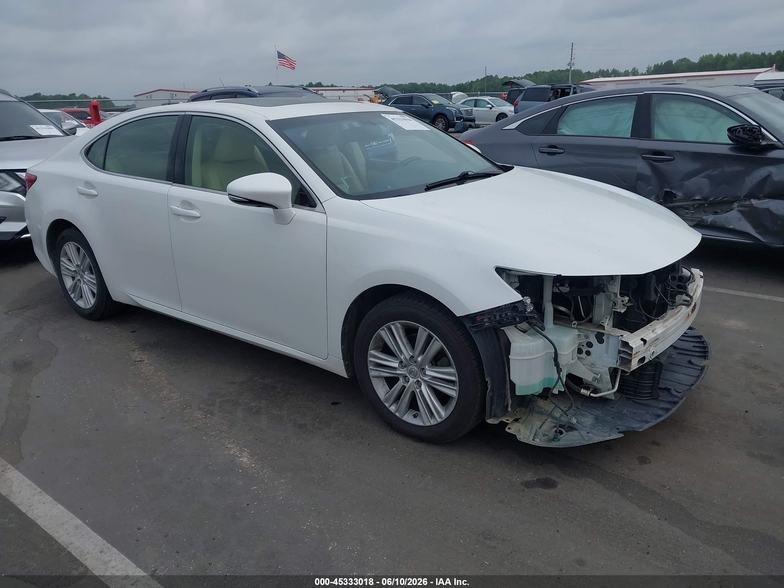 2013 Lexus Es 350   White vin: JTHBK1GG9D2017299