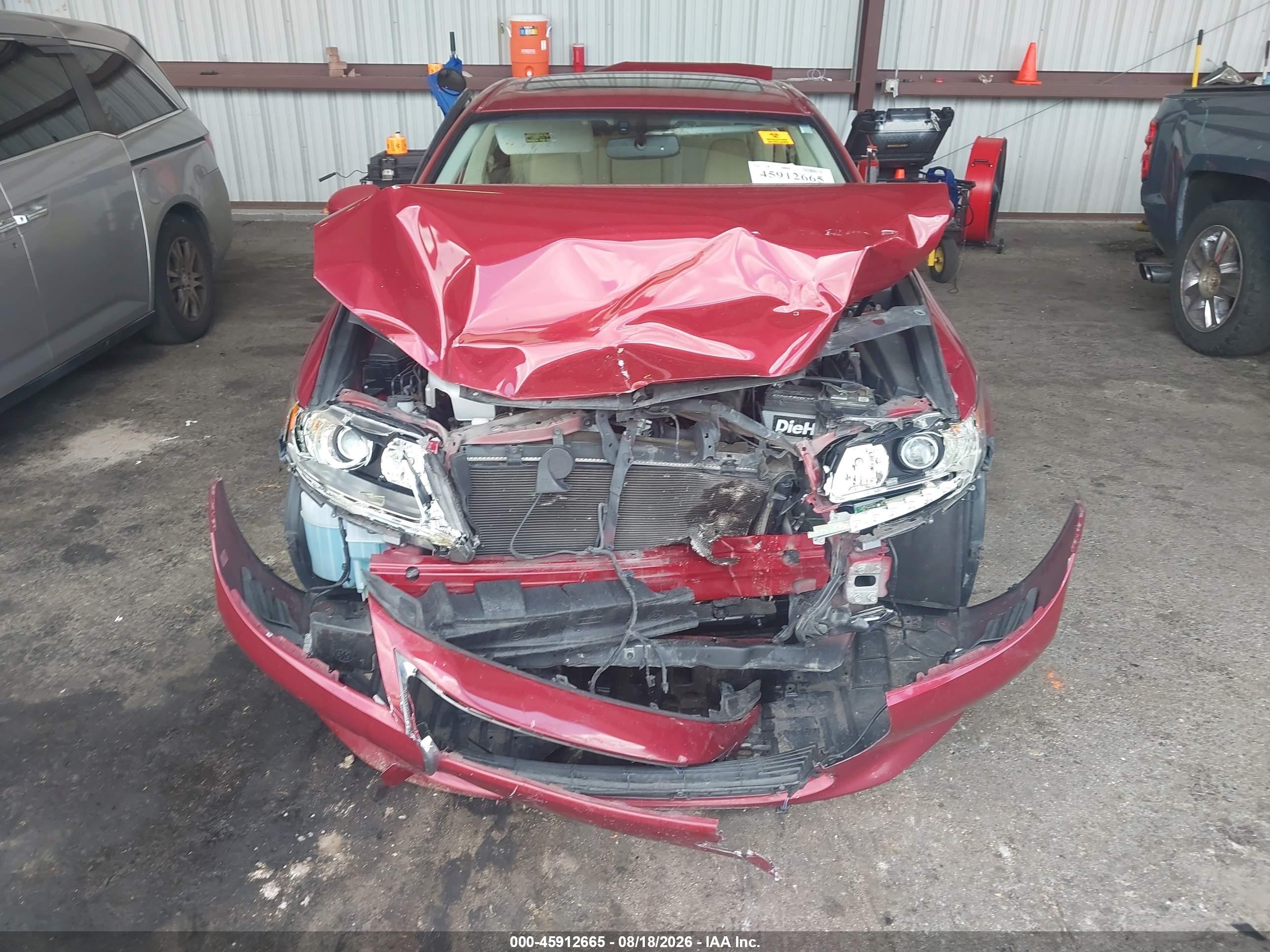 2013 Lexus Es 350   Burgundy vin: JTHBK1GG9D2052392