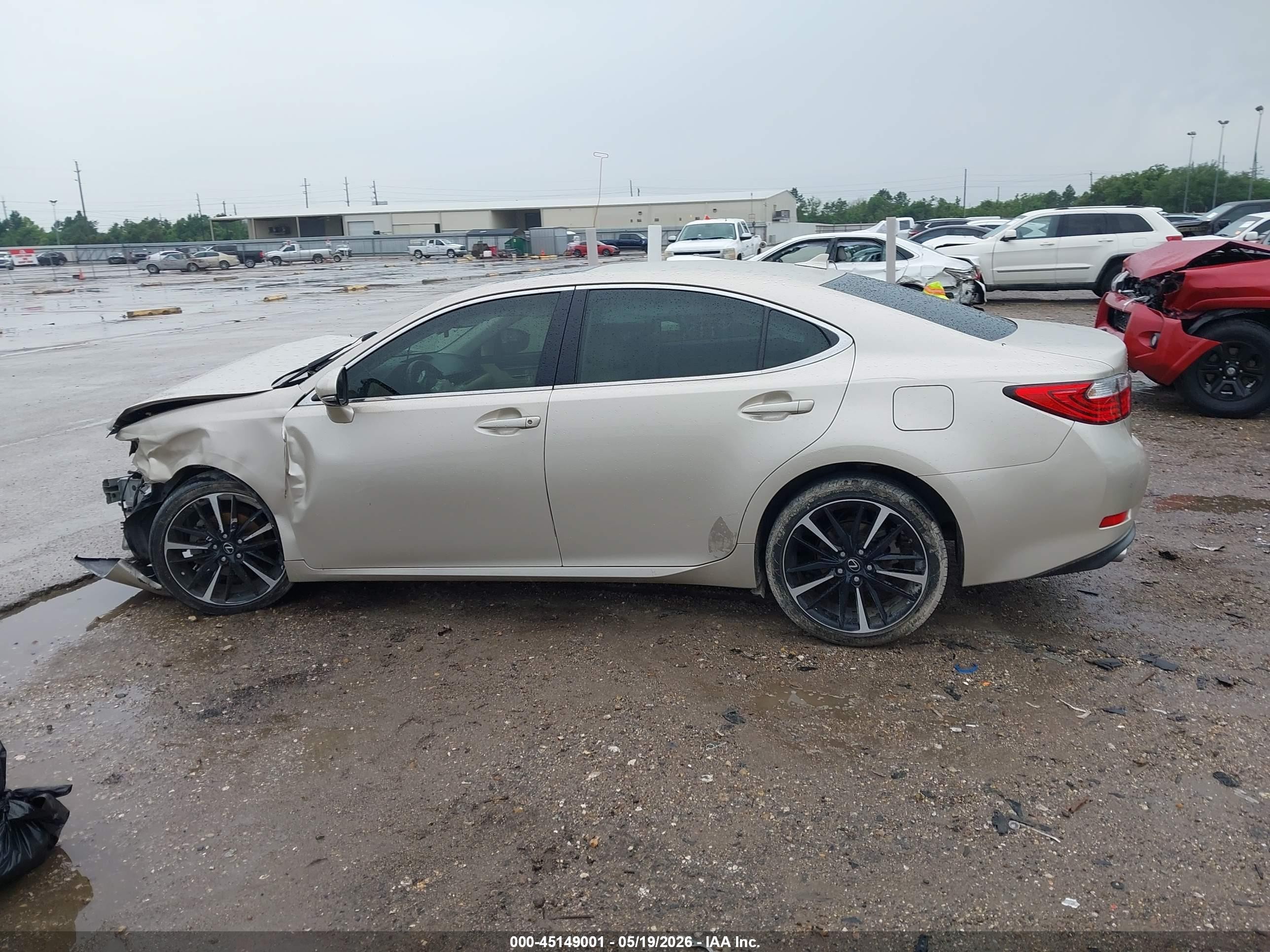 2013 Lexus Es 350   Gold vin: JTHBK1GG9D2073646