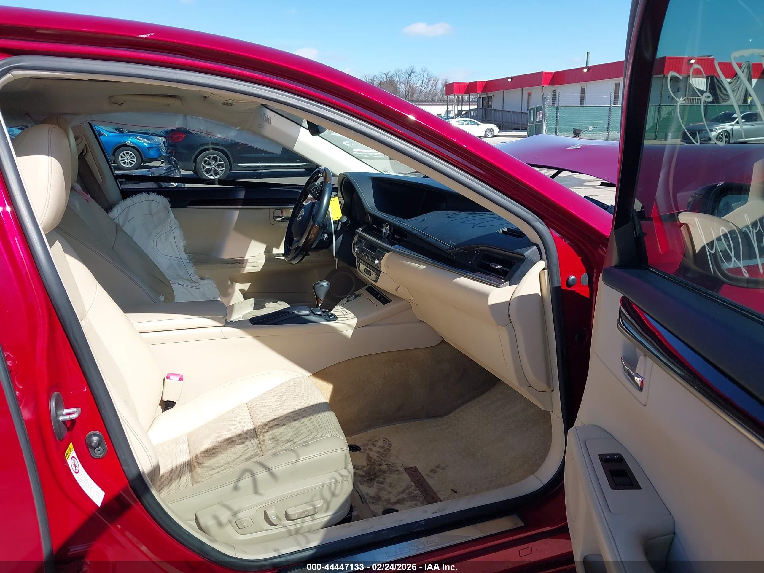 2013 Lexus Es 350   Red vin: JTHBK1GG9D2079852