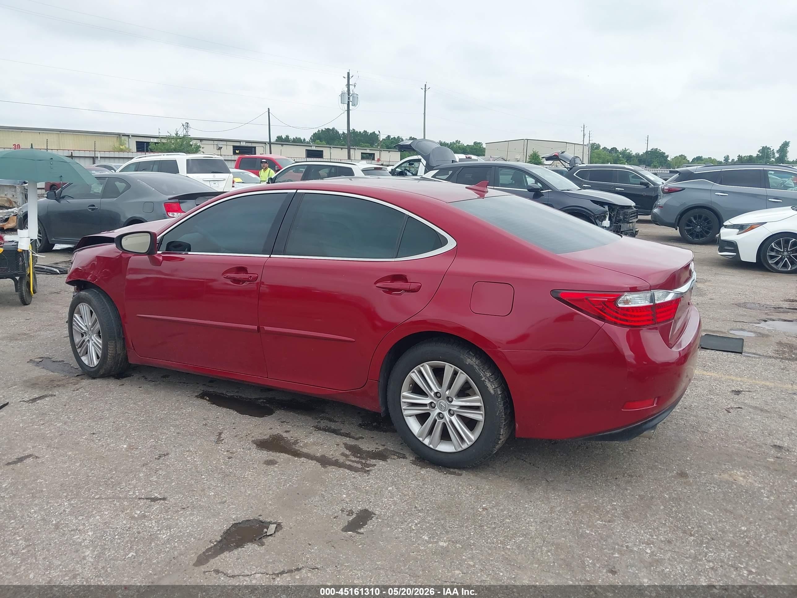 2014 Lexus Es 350 Red vin: JTHBK1GG9E2106825