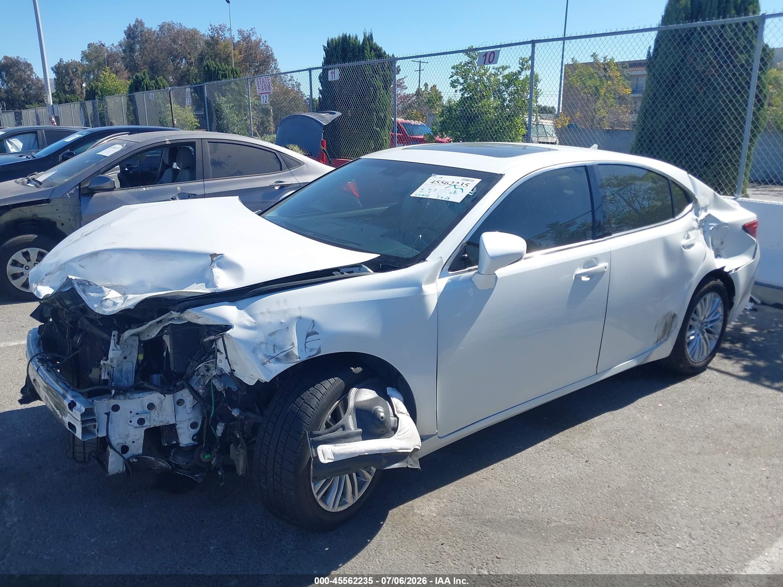 2014 Lexus Es 350   Белый vin: JTHBK1GG9E2122717