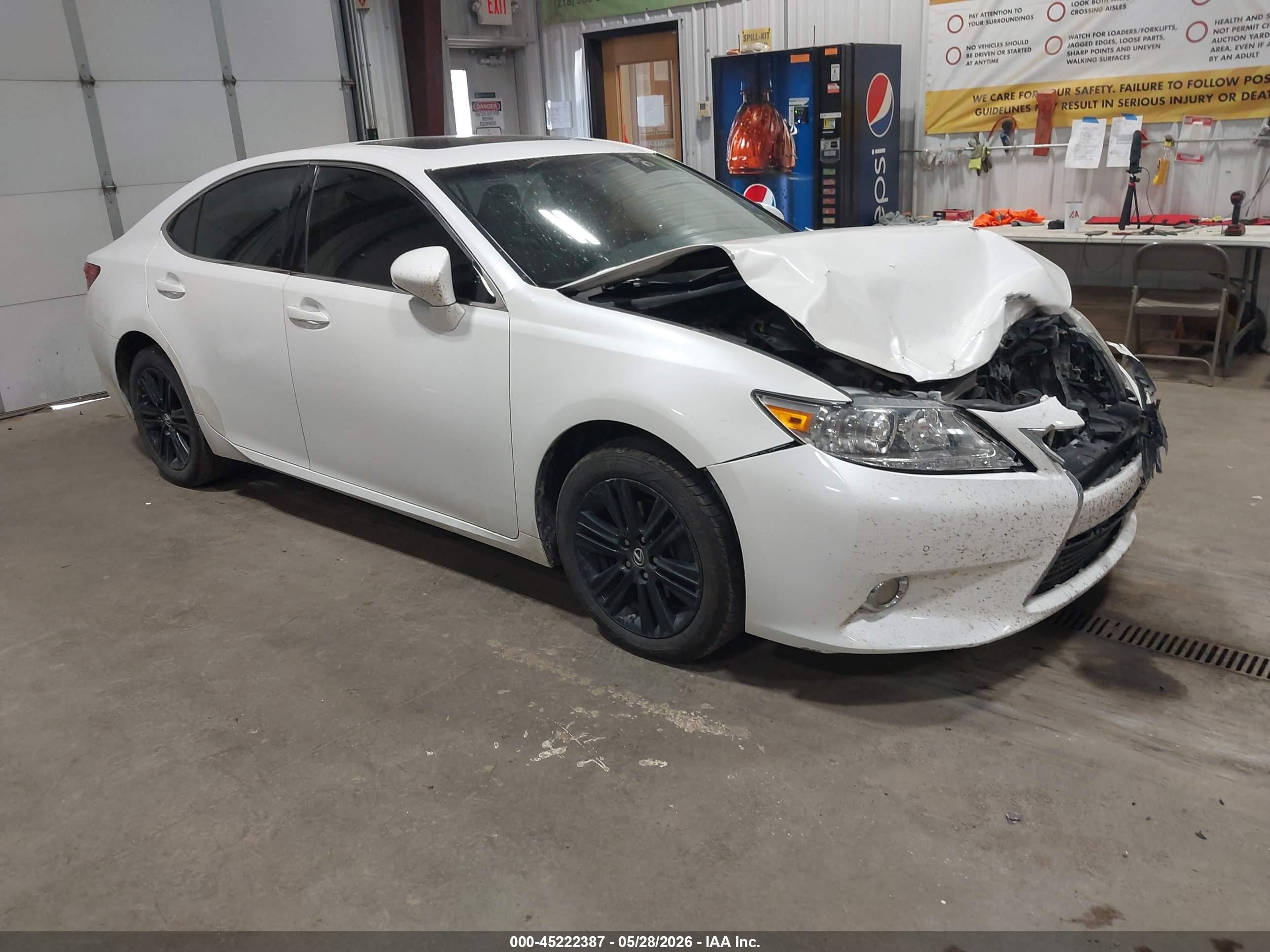 2014 Lexus Es 350   Белый vin: JTHBK1GG9E2136455