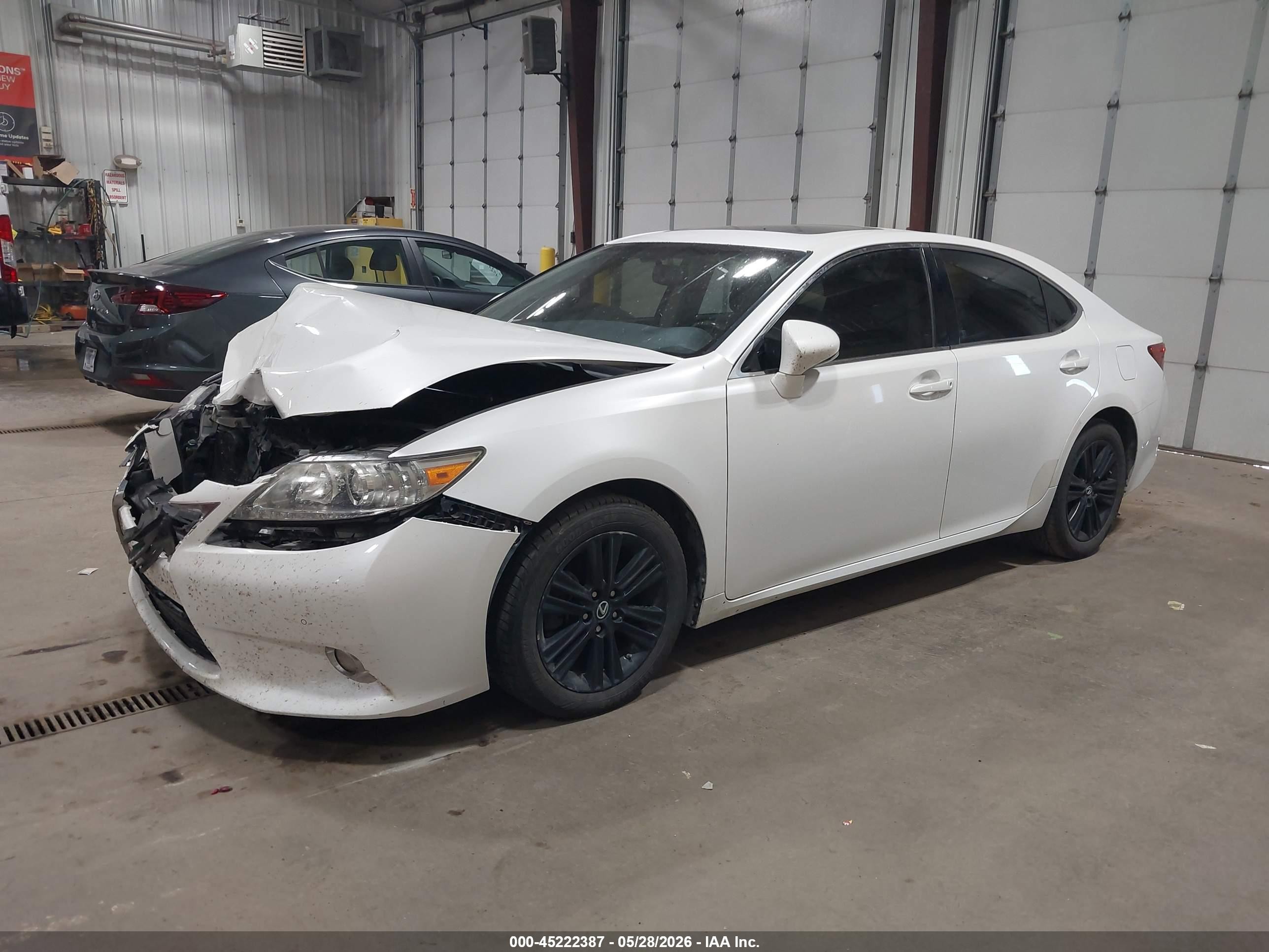 2014 Lexus Es 350   Белый vin: JTHBK1GG9E2136455