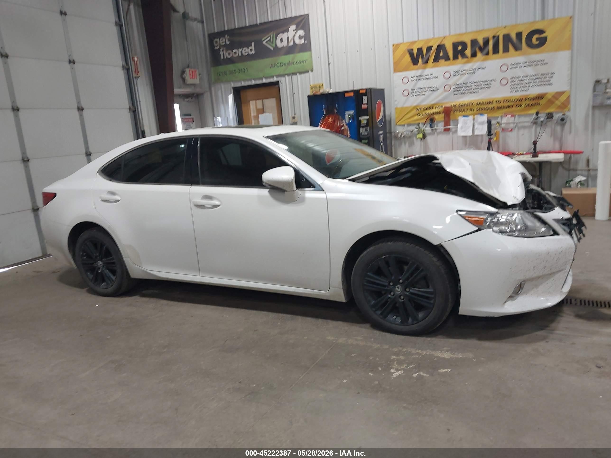 2014 Lexus Es 350   Белый vin: JTHBK1GG9E2136455