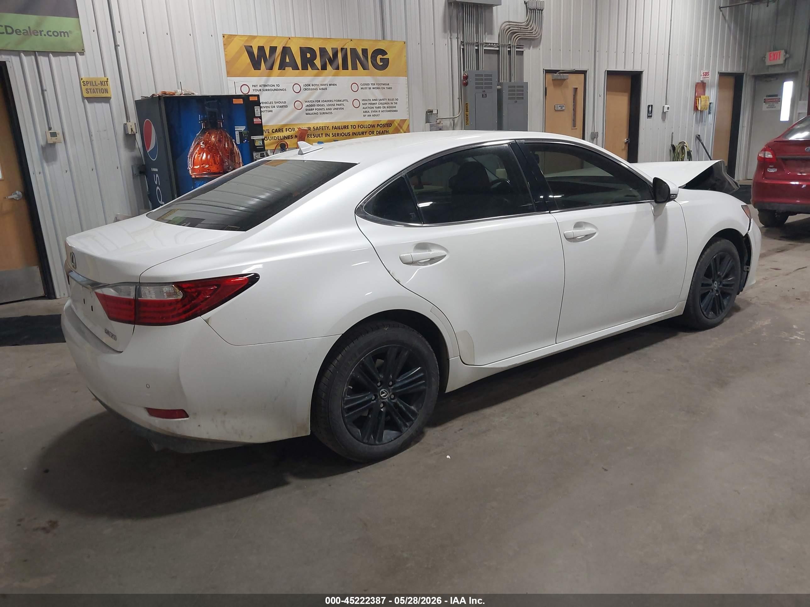 2014 Lexus Es 350   Белый vin: JTHBK1GG9E2136455