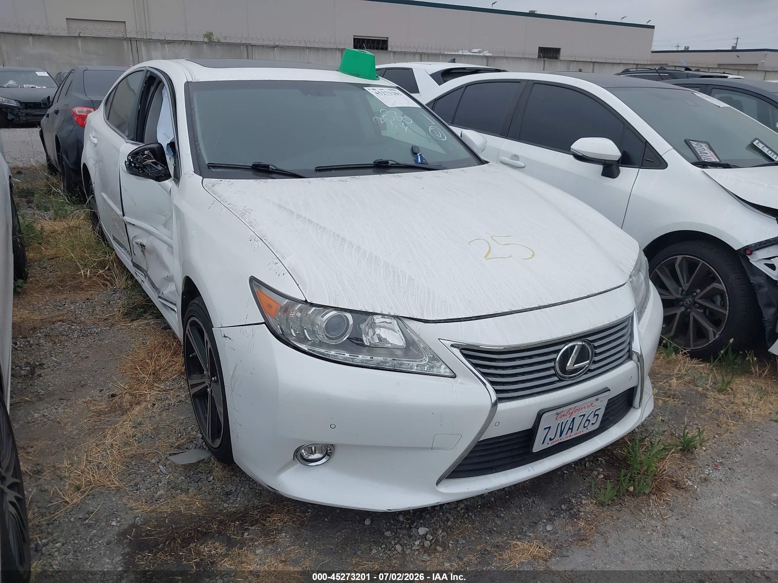 2015 Lexus Es 350   Белый vin: JTHBK1GG9F2174625